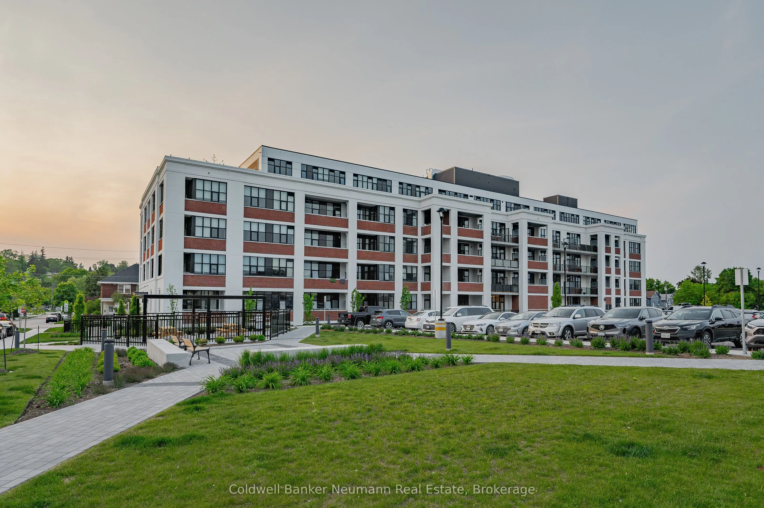 120 Huron Street, #314