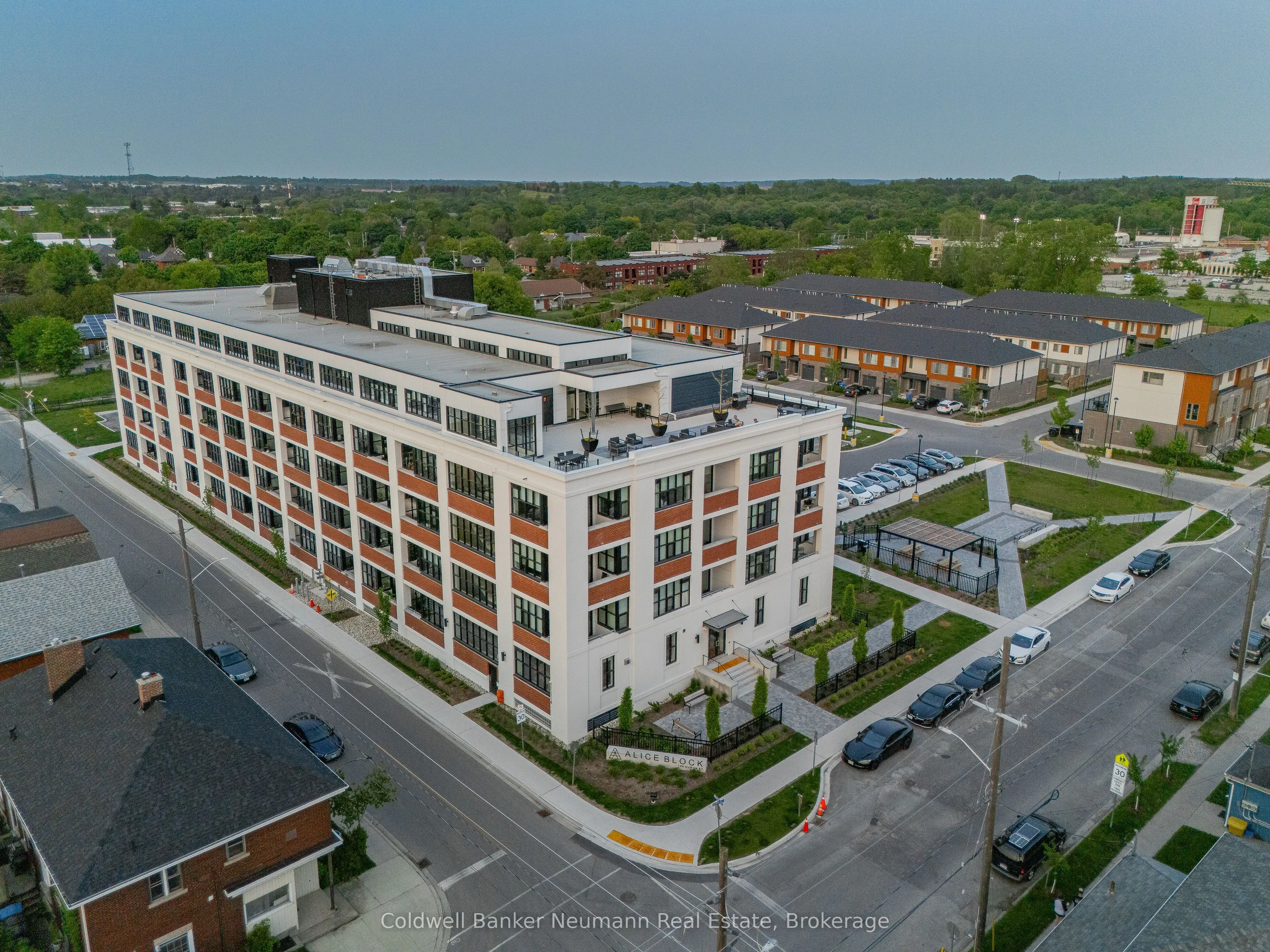 120 Huron Street, #314