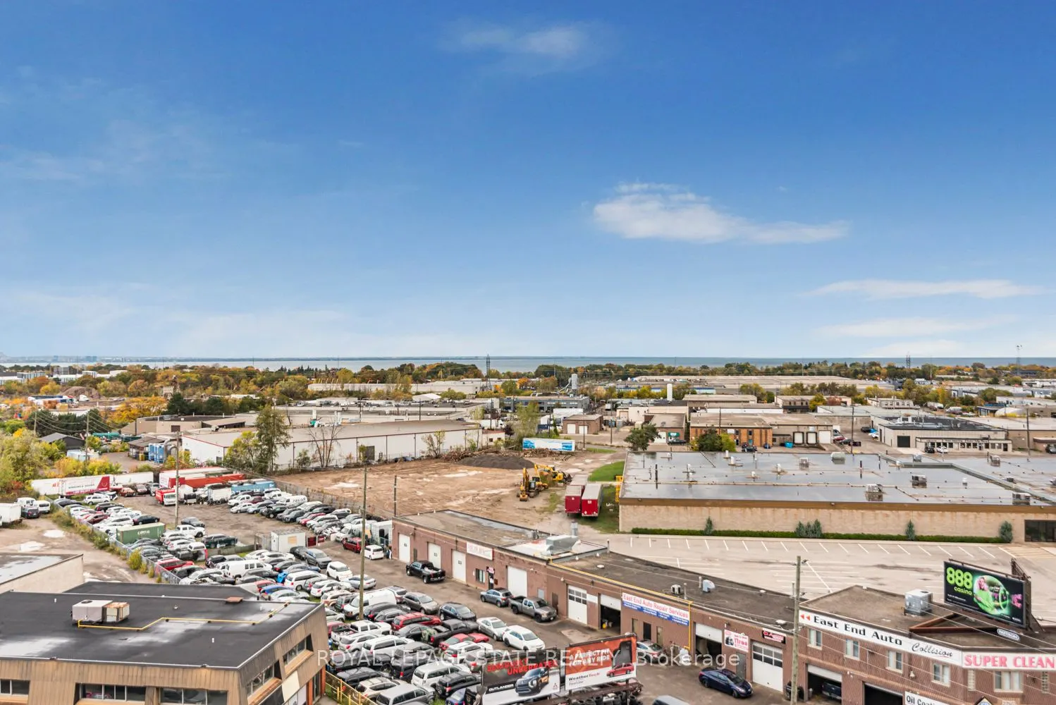 2782 Barton Street E, #813