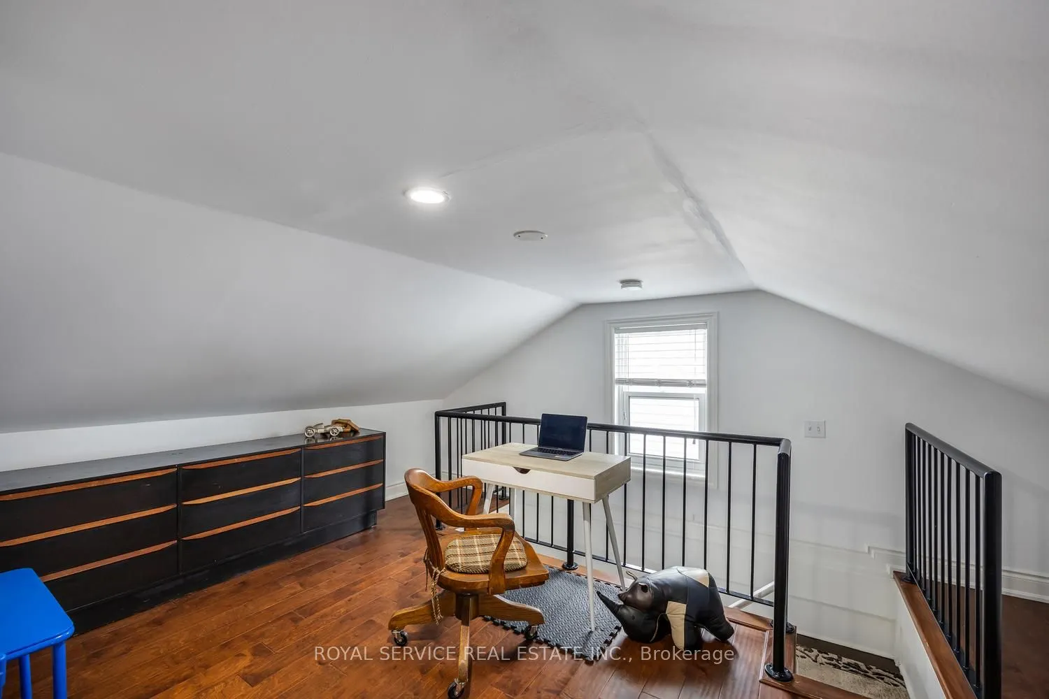 285 Ridout Street