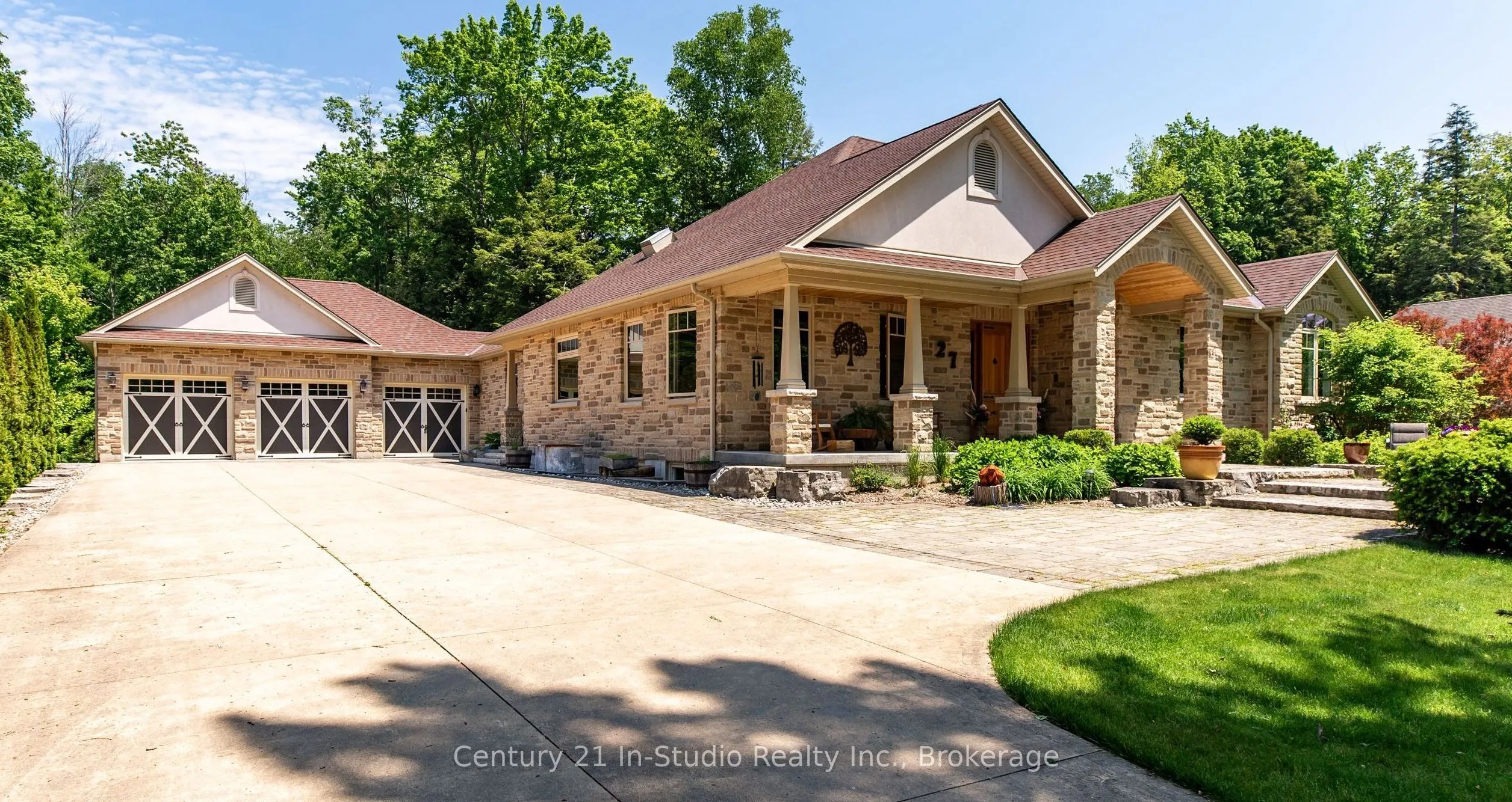 27 Carter Drive