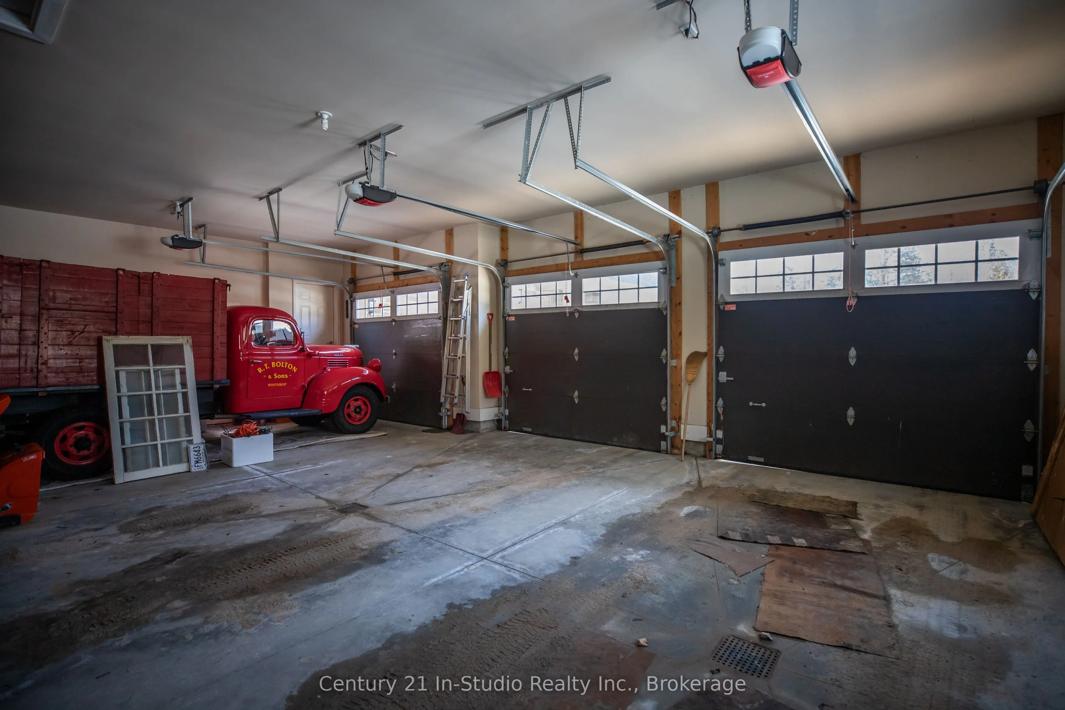 27 Carter Drive