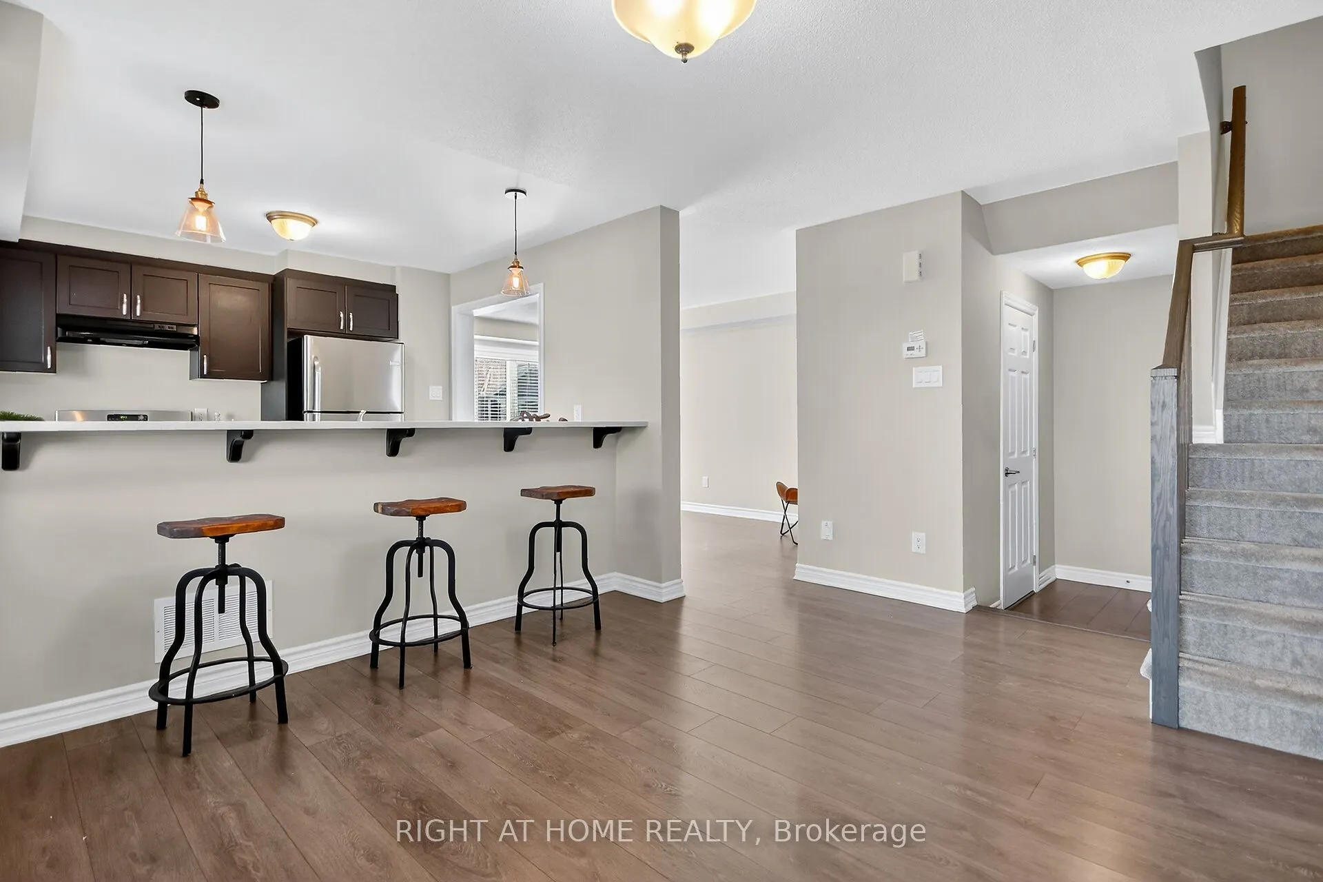 91 Buffalograss Crescent