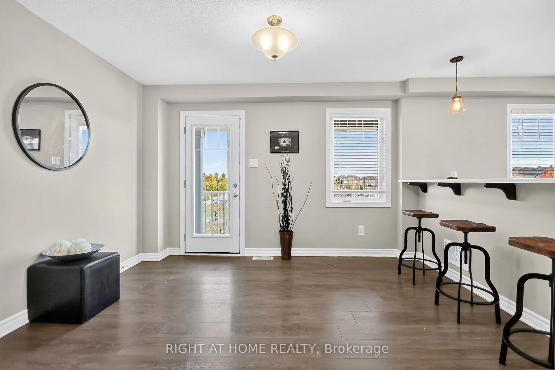 91 Buffalograss Crescent