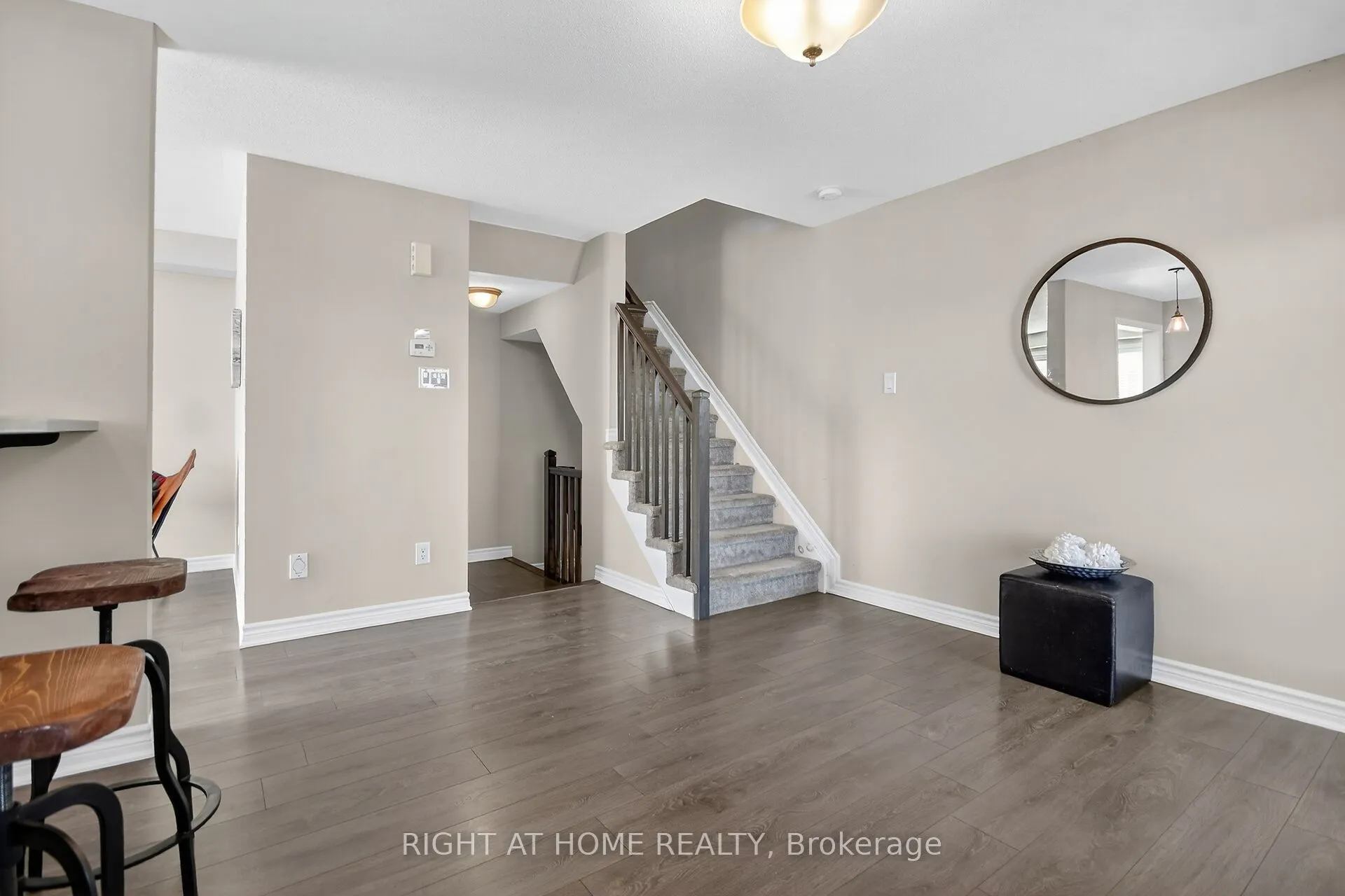 91 Buffalograss Crescent