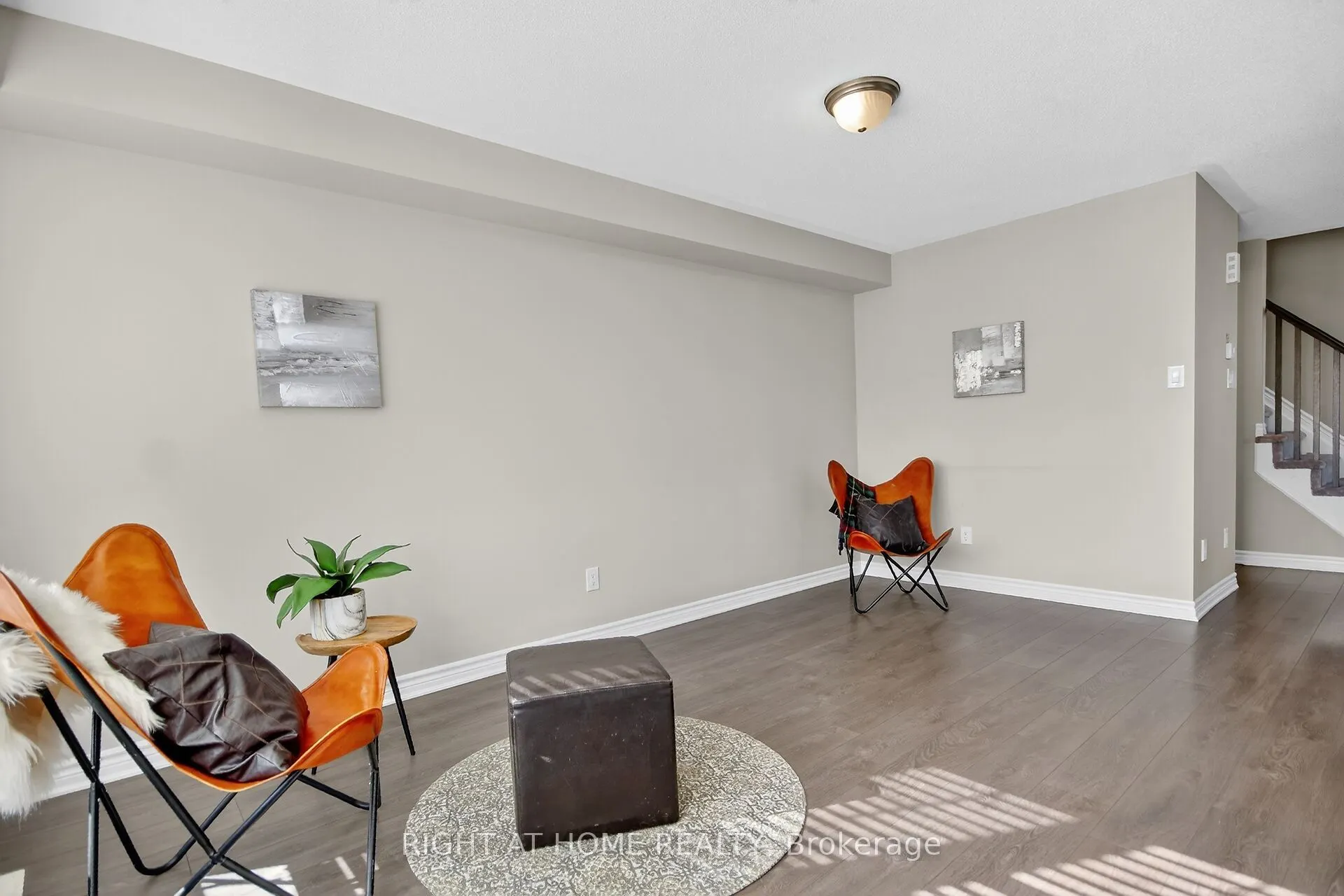 91 Buffalograss Crescent