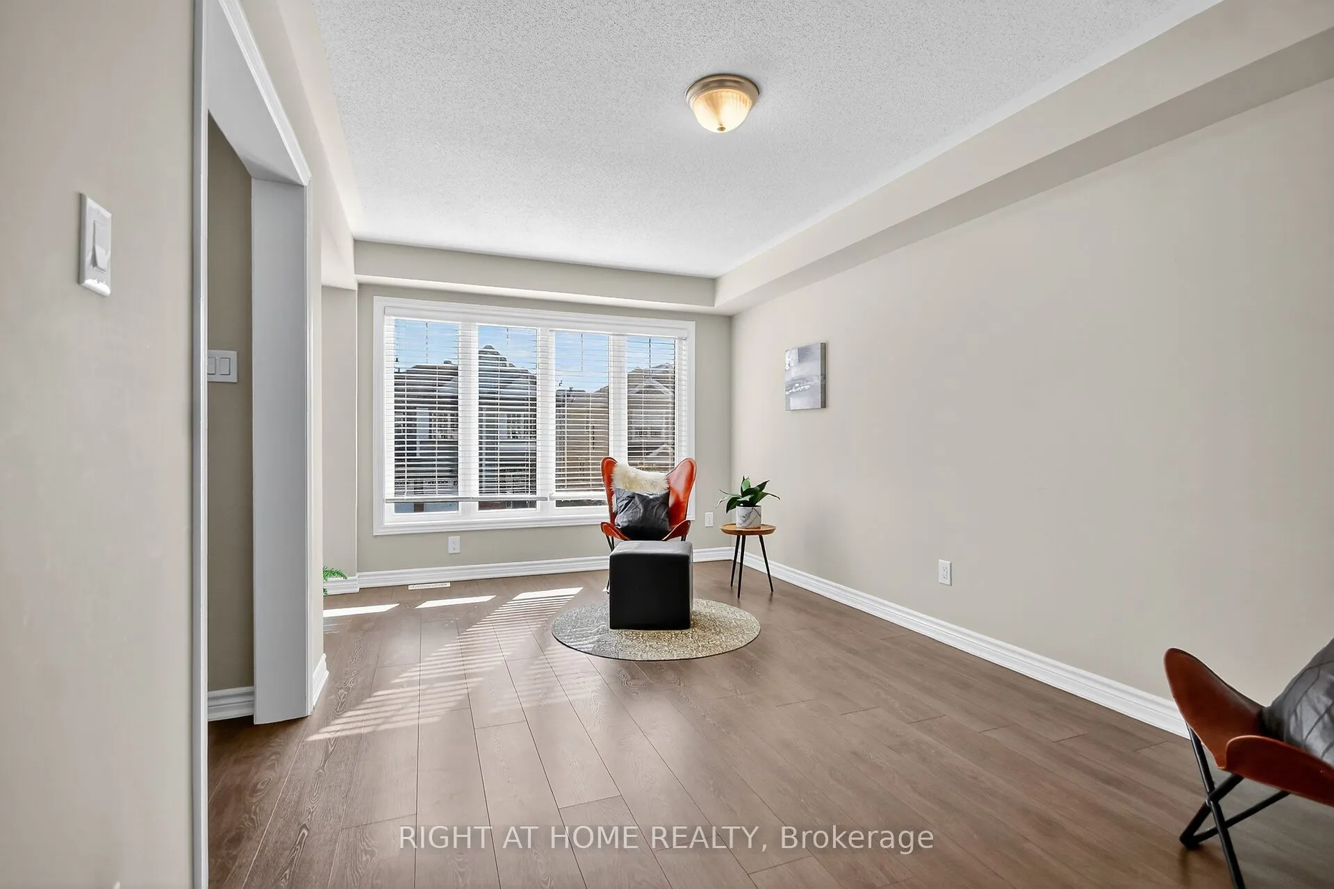 91 Buffalograss Crescent