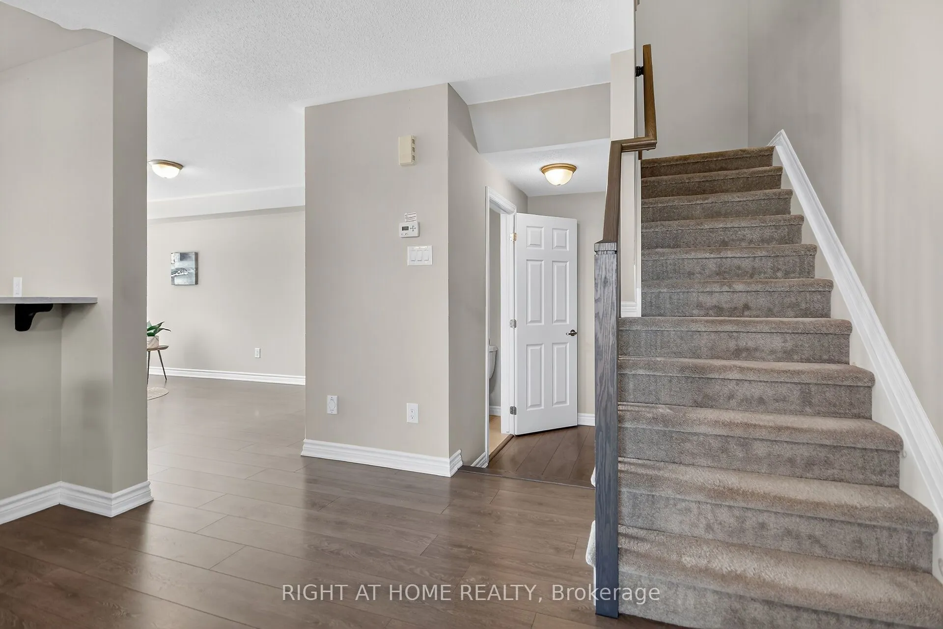 91 Buffalograss Crescent