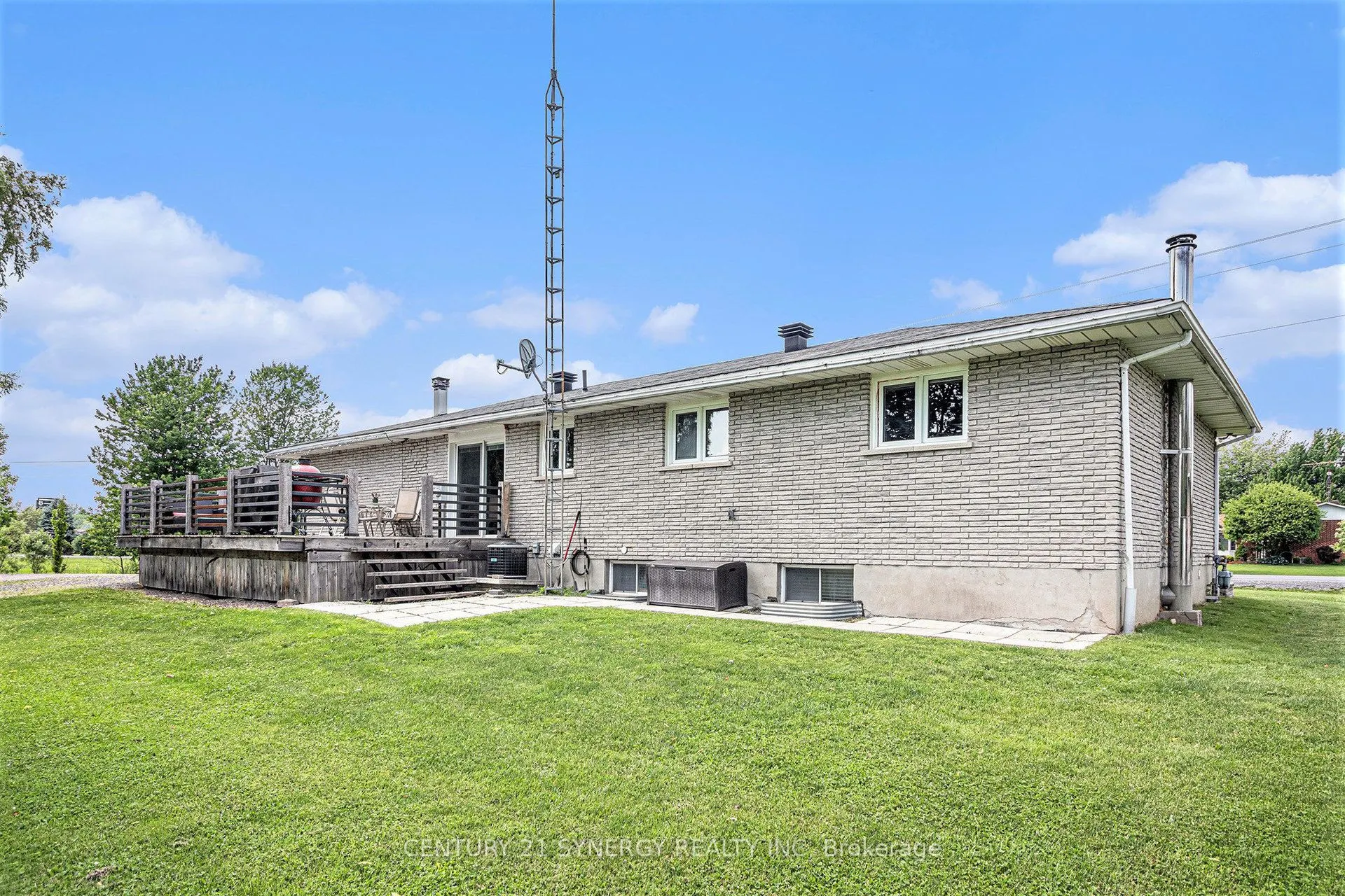 1321 Route 500 Route W