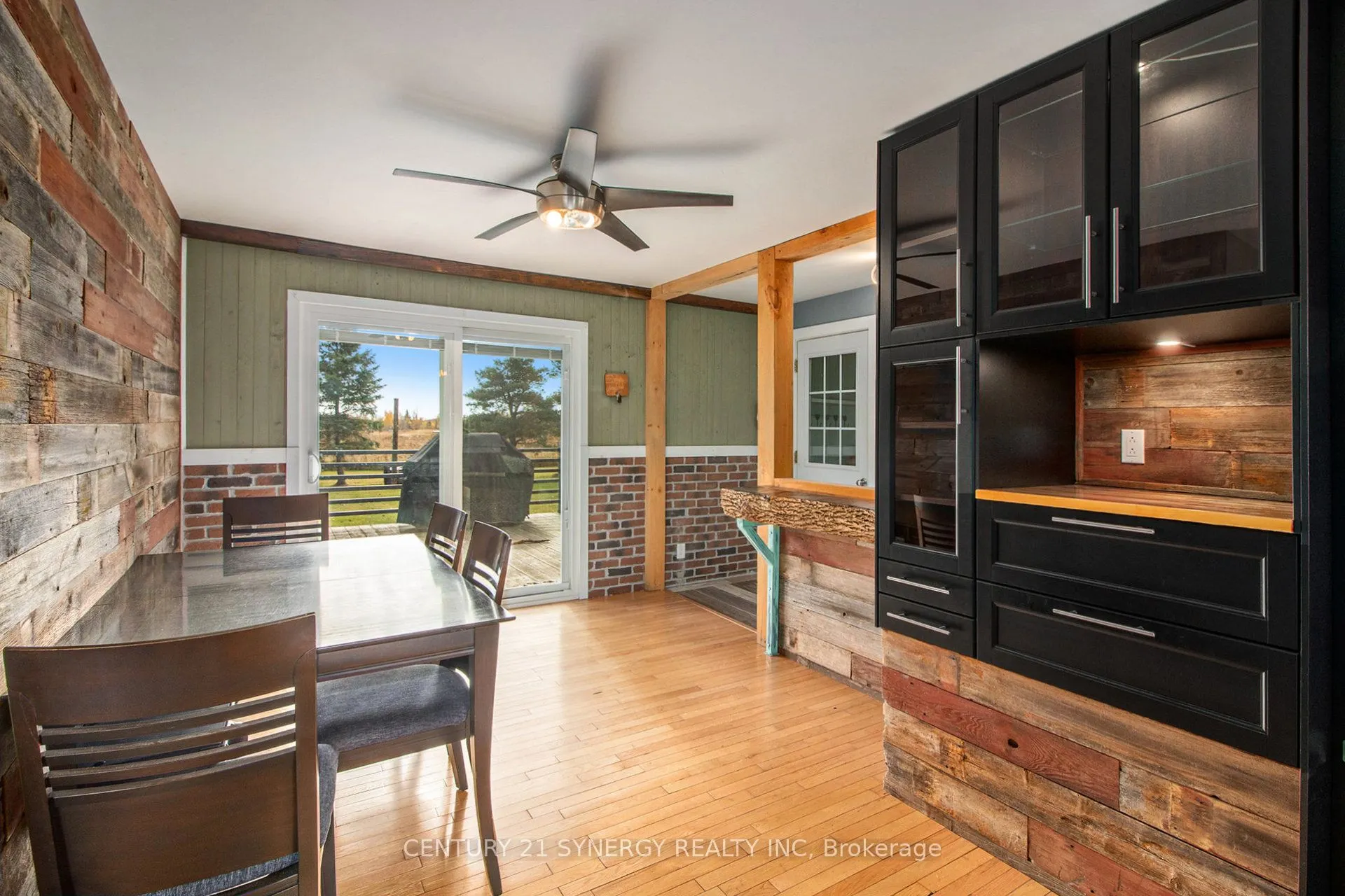 1321 Route 500 Route W