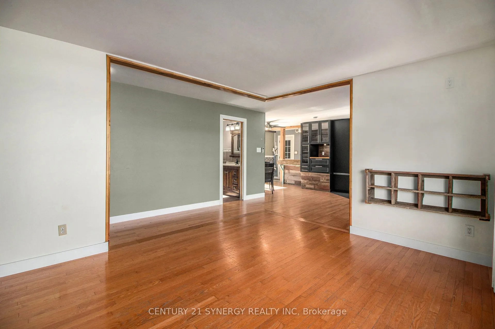 1321 Route 500 Route W