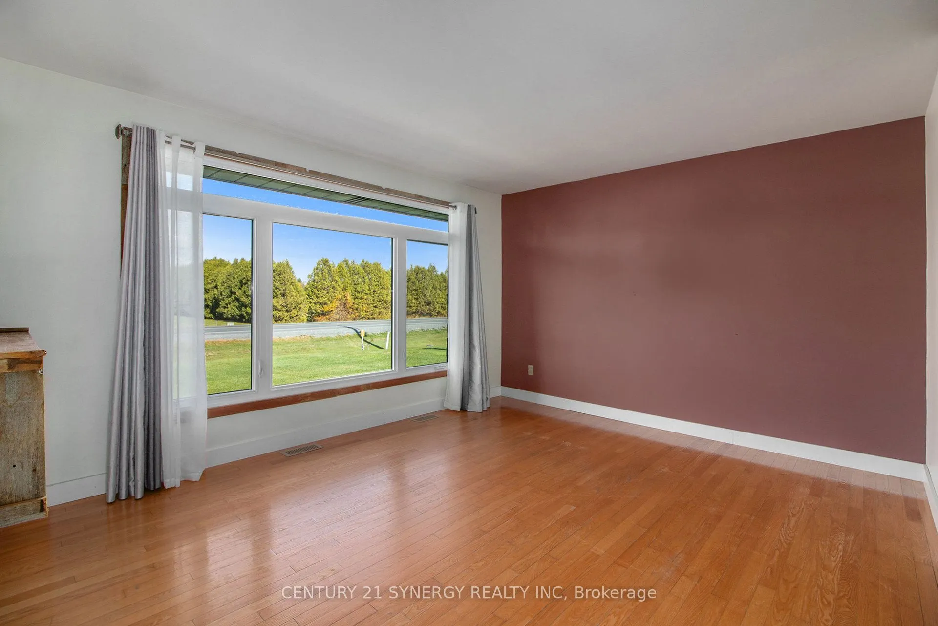 1321 Route 500 Route W