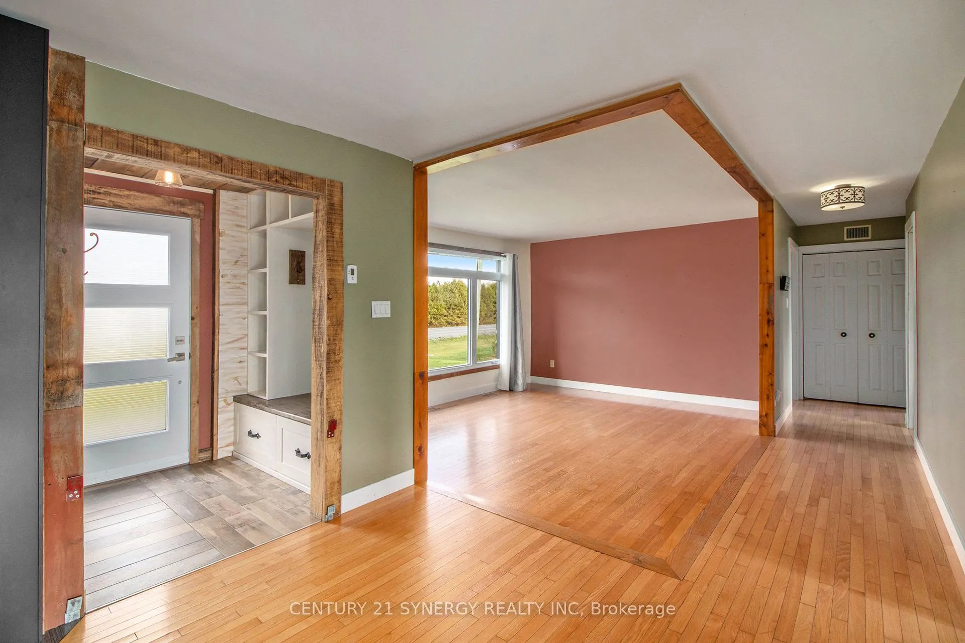 1321 Route 500 Route W