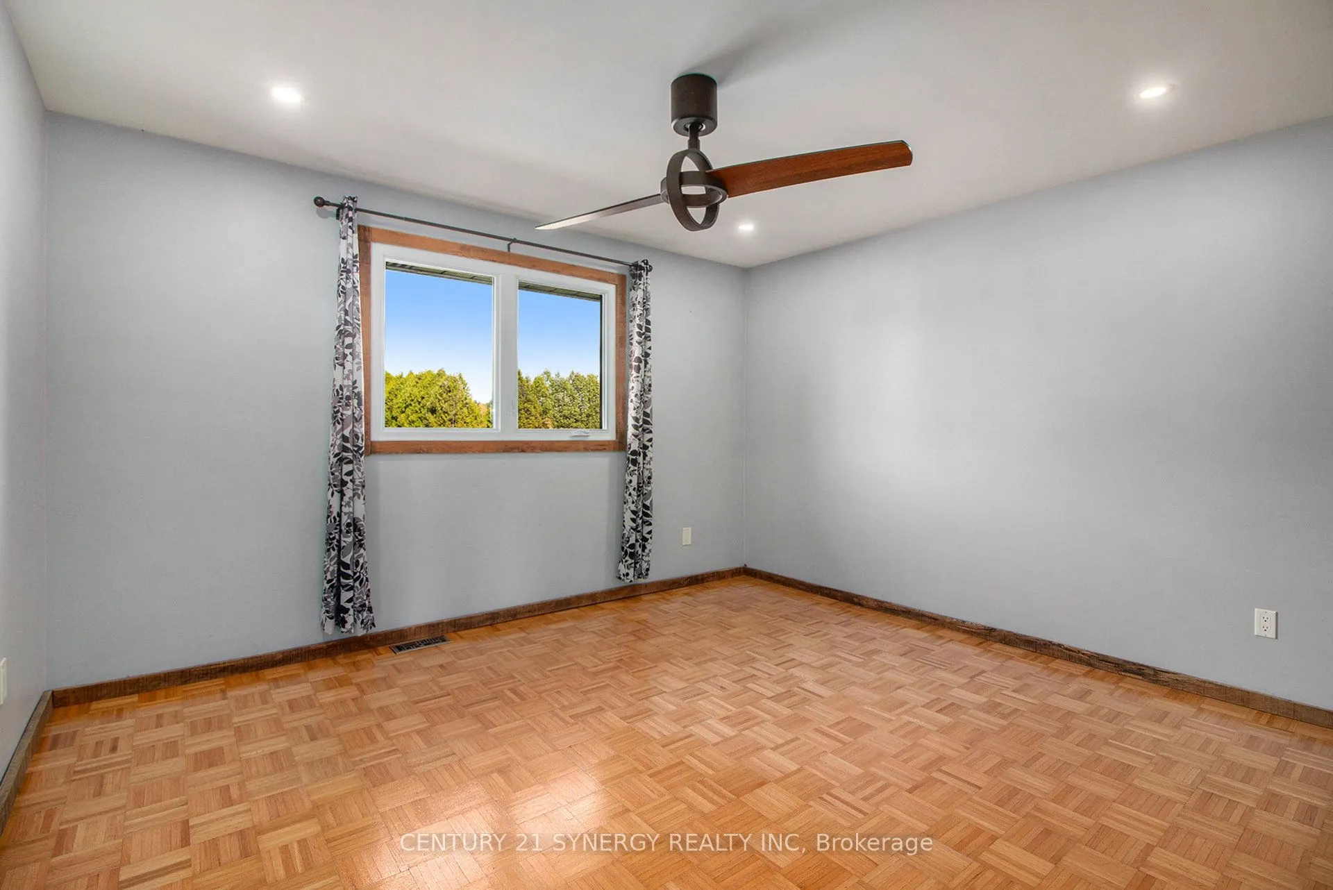 1321 Route 500 Route W