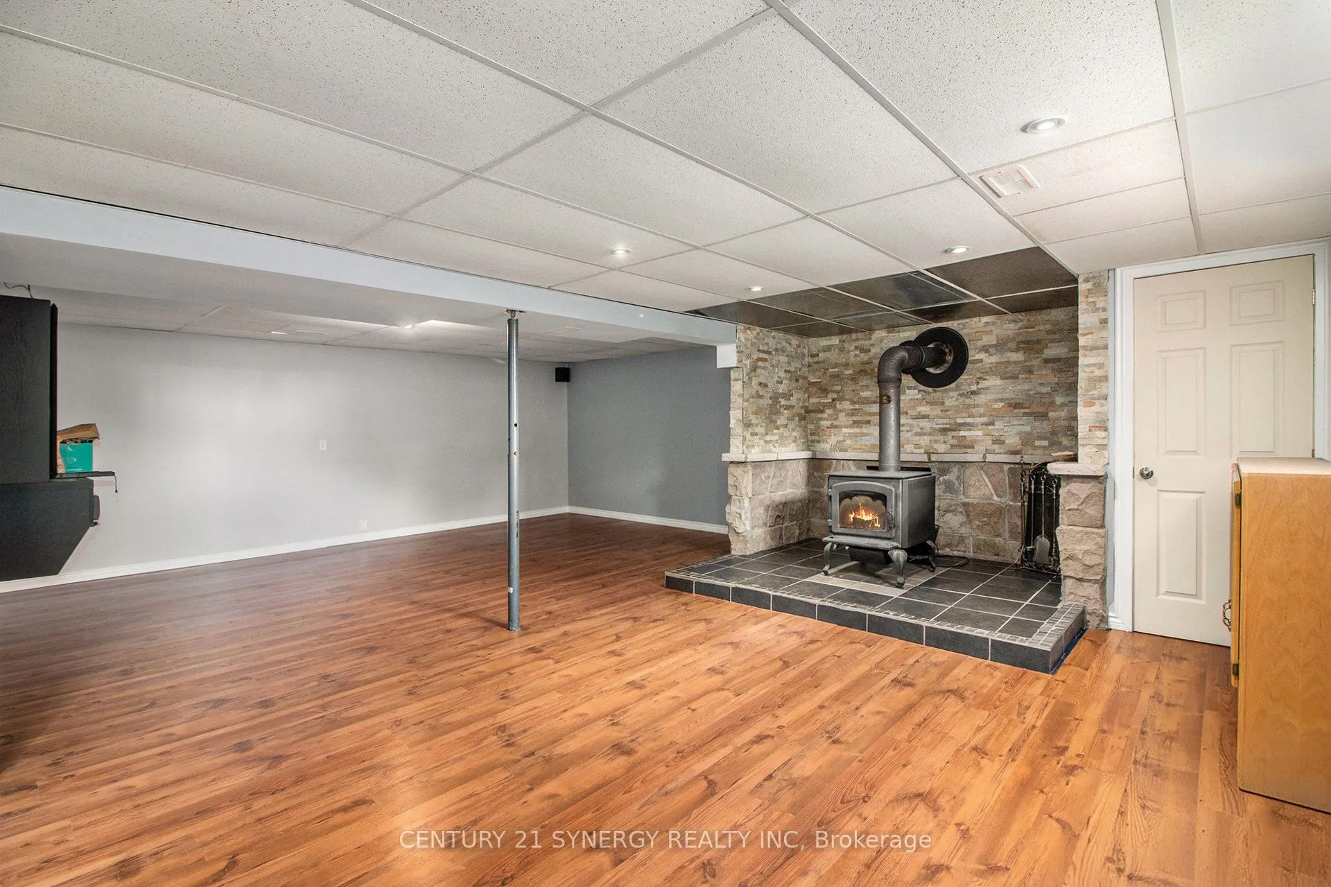 1321 Route 500 Route W