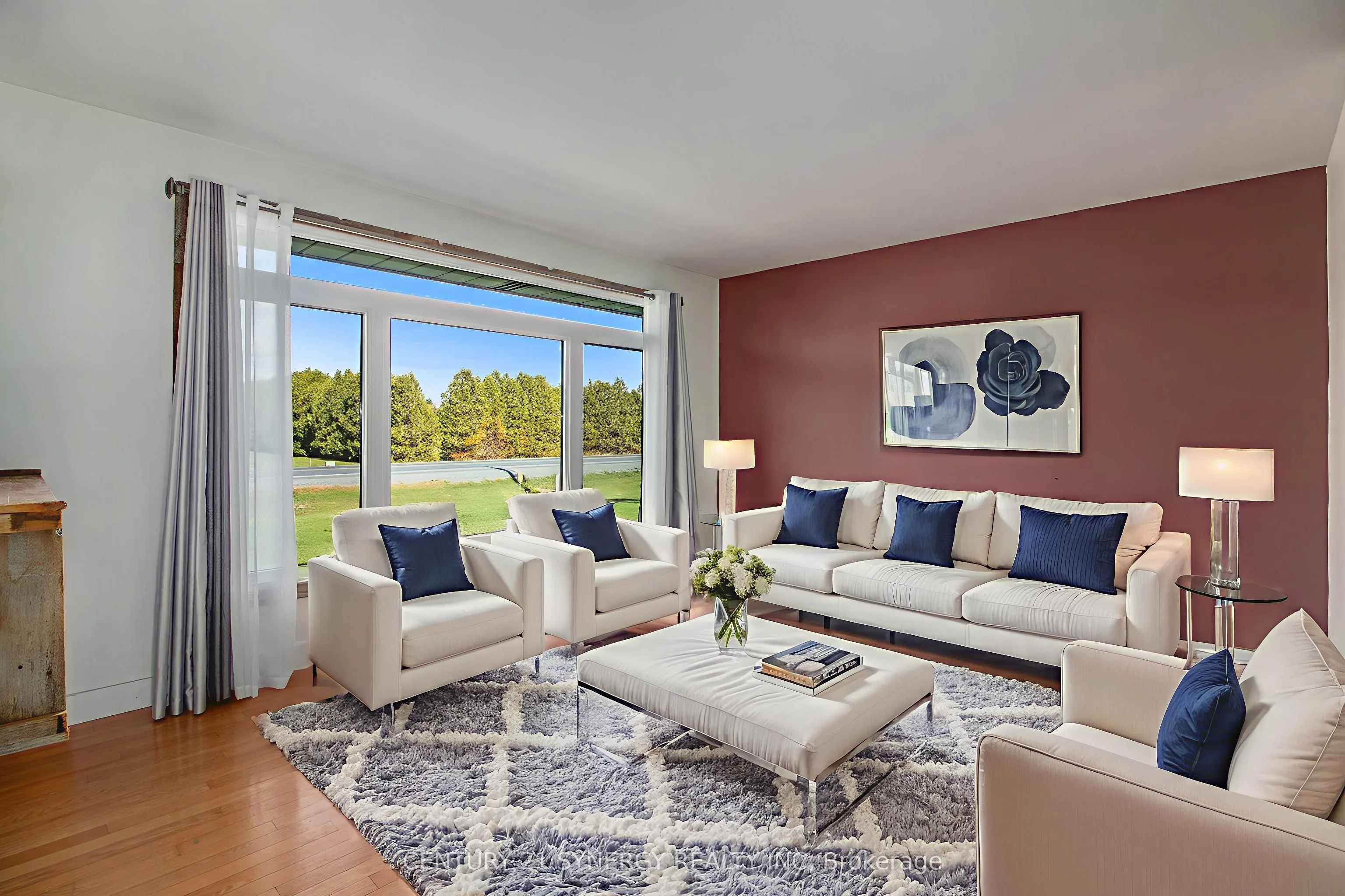 1321 Route 500 Route W