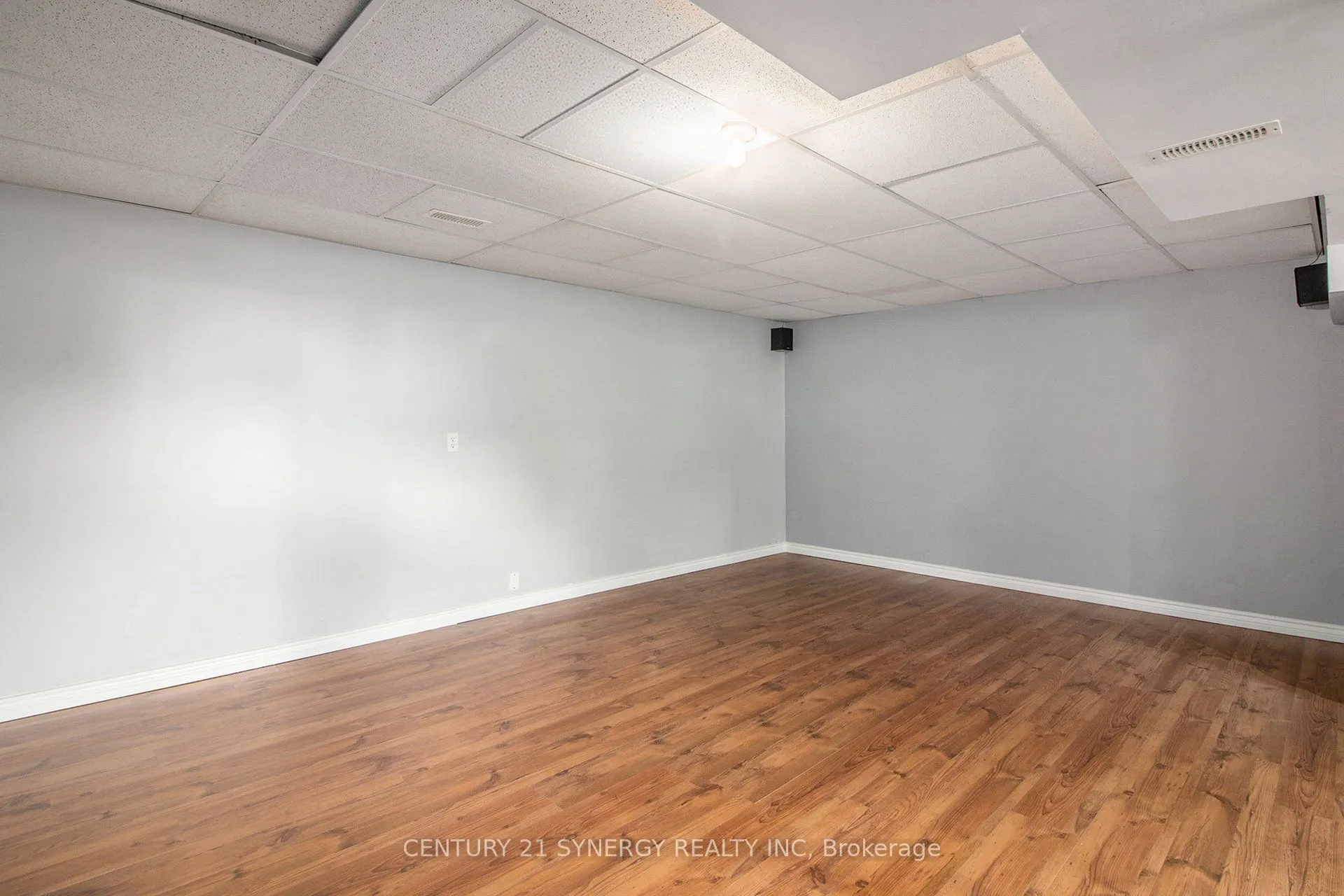 1321 Route 500 Route W