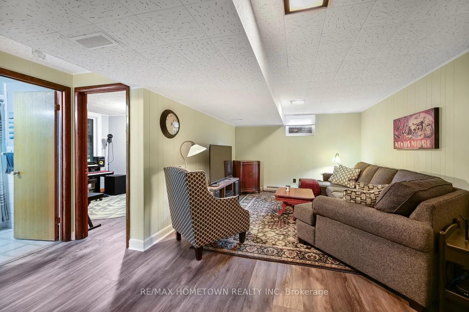 64 Brookview Place