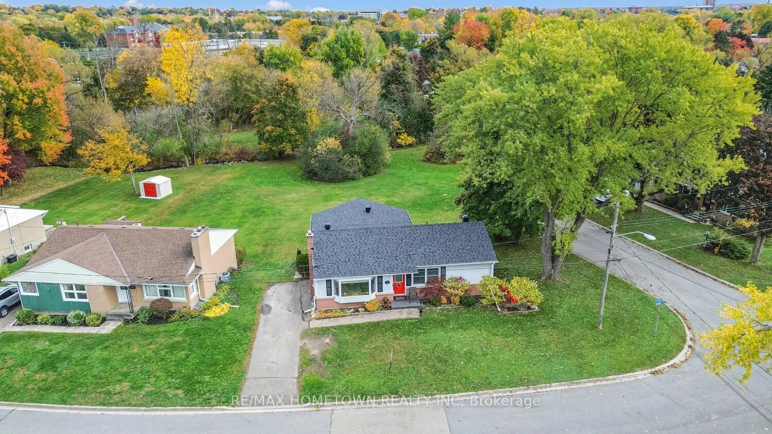 64 Brookview Place