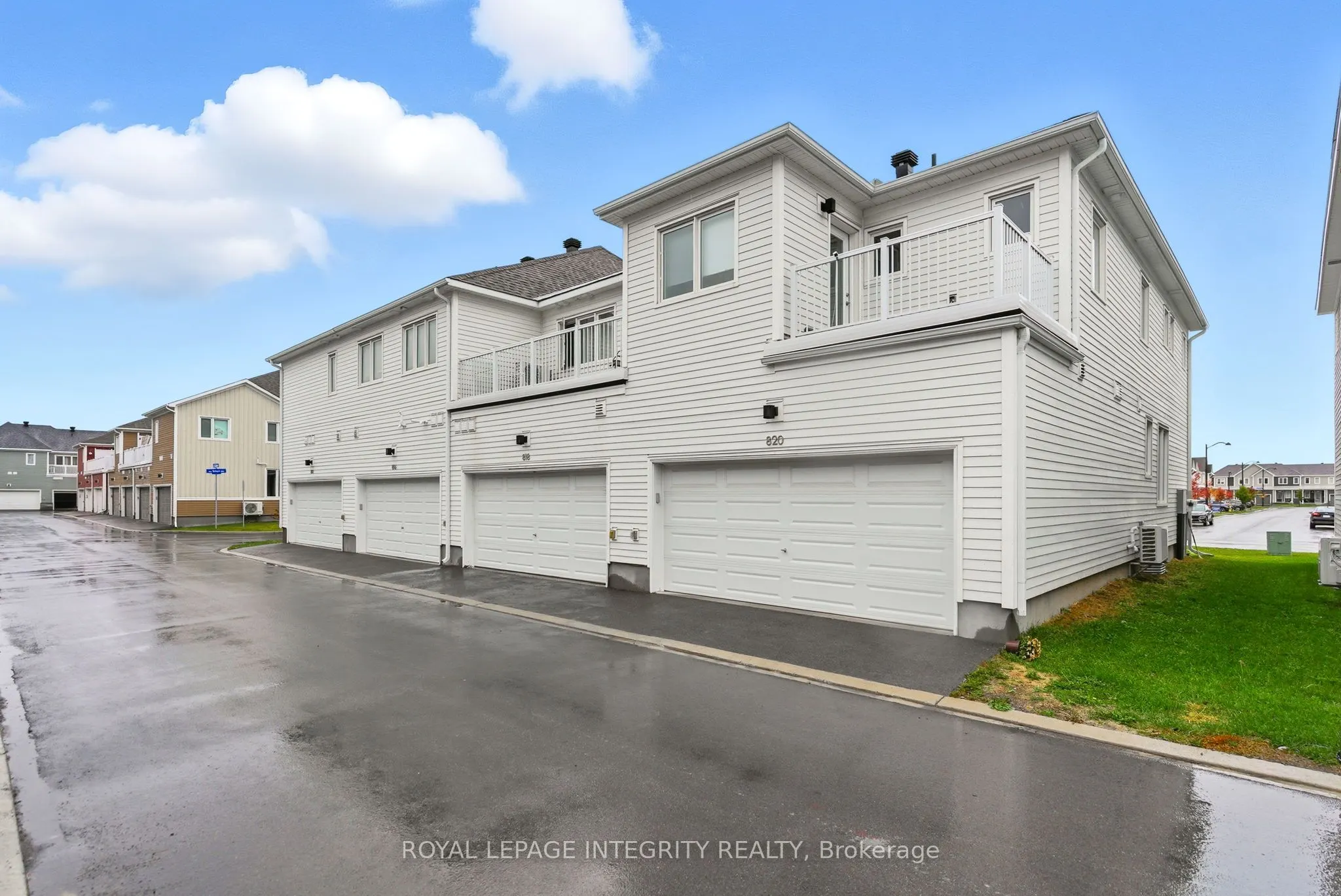 820 Bascule Place