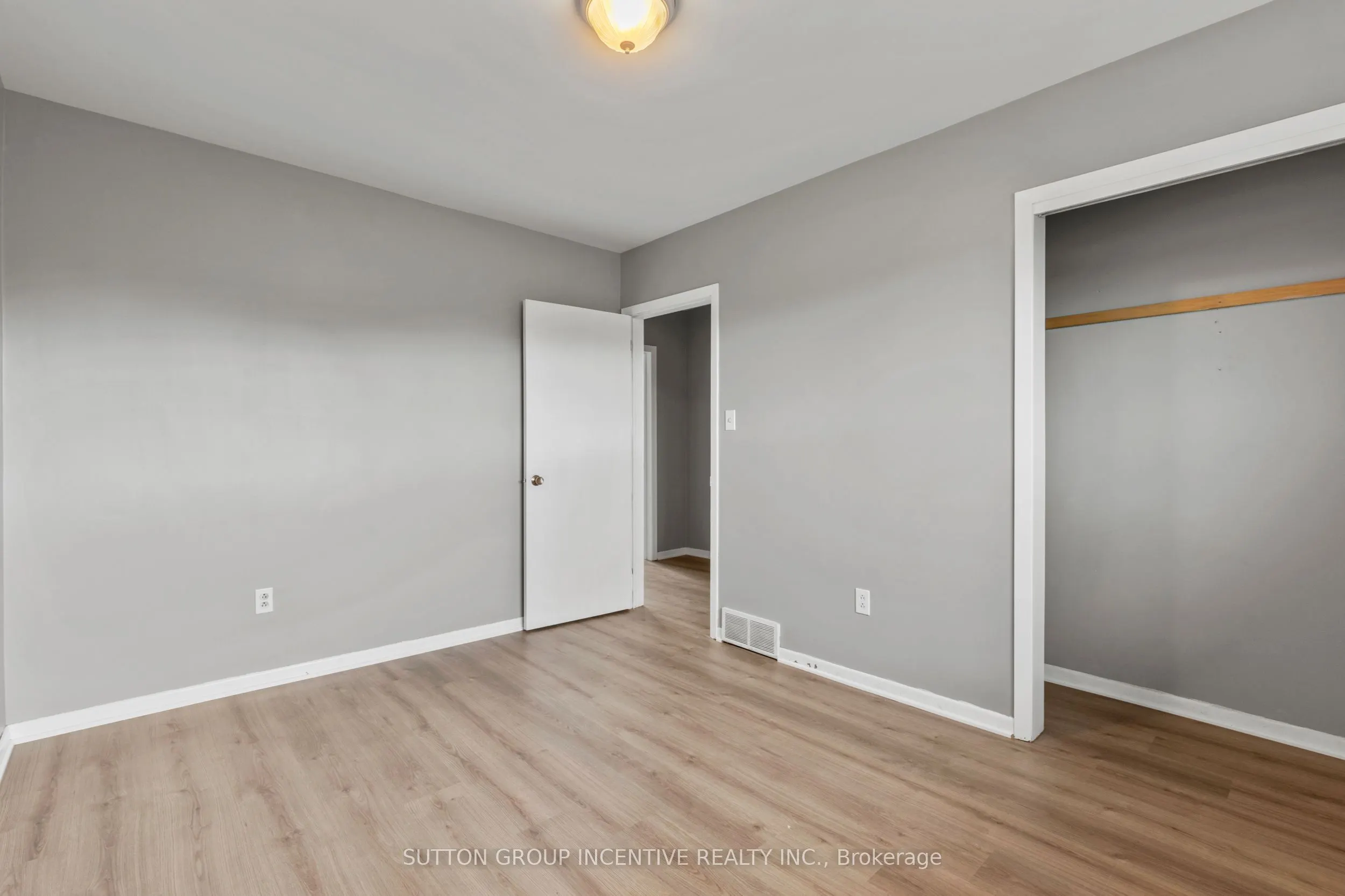 2 Hendershot Avenue