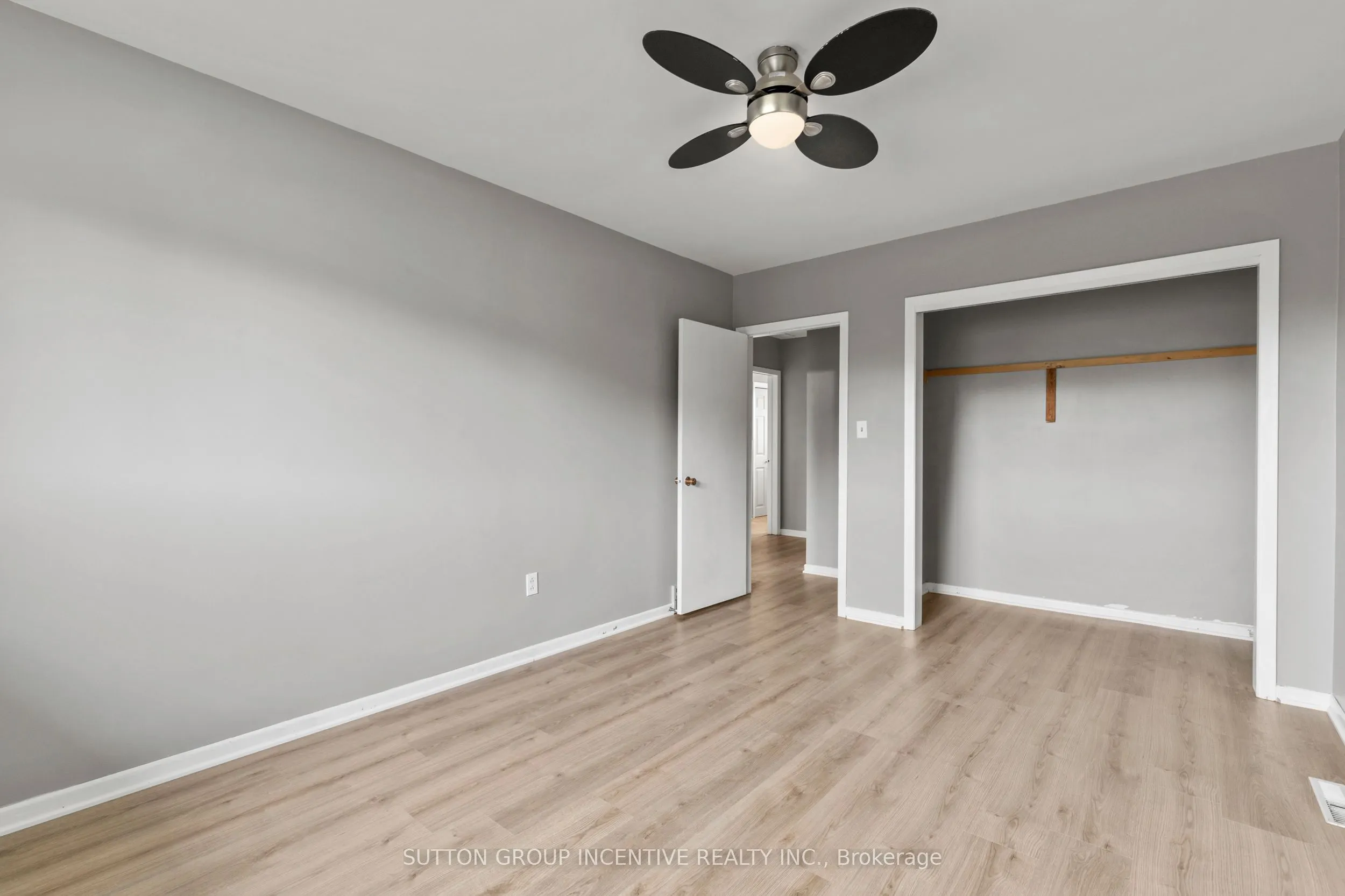 2 Hendershot Avenue