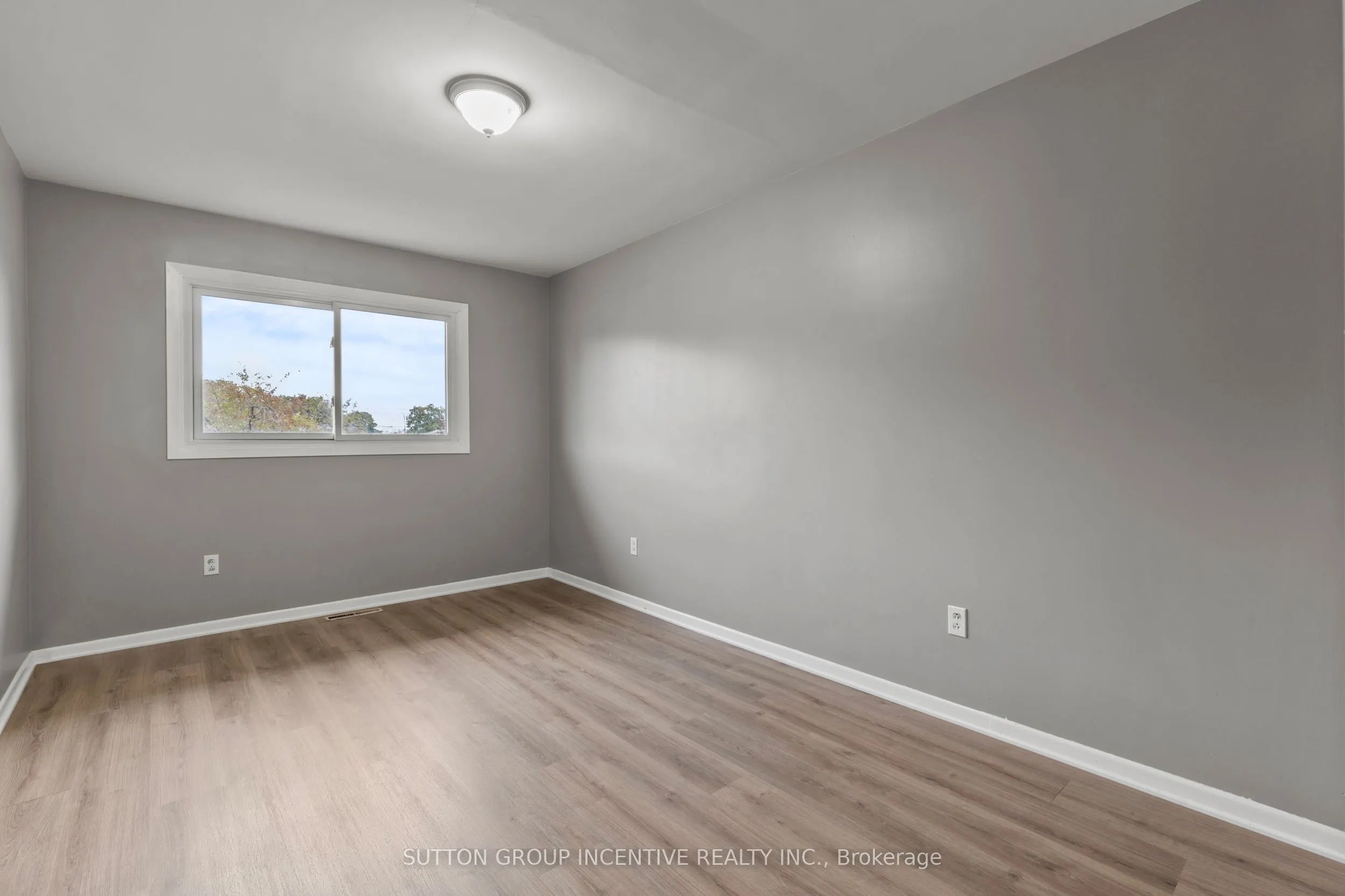 2 Hendershot Avenue