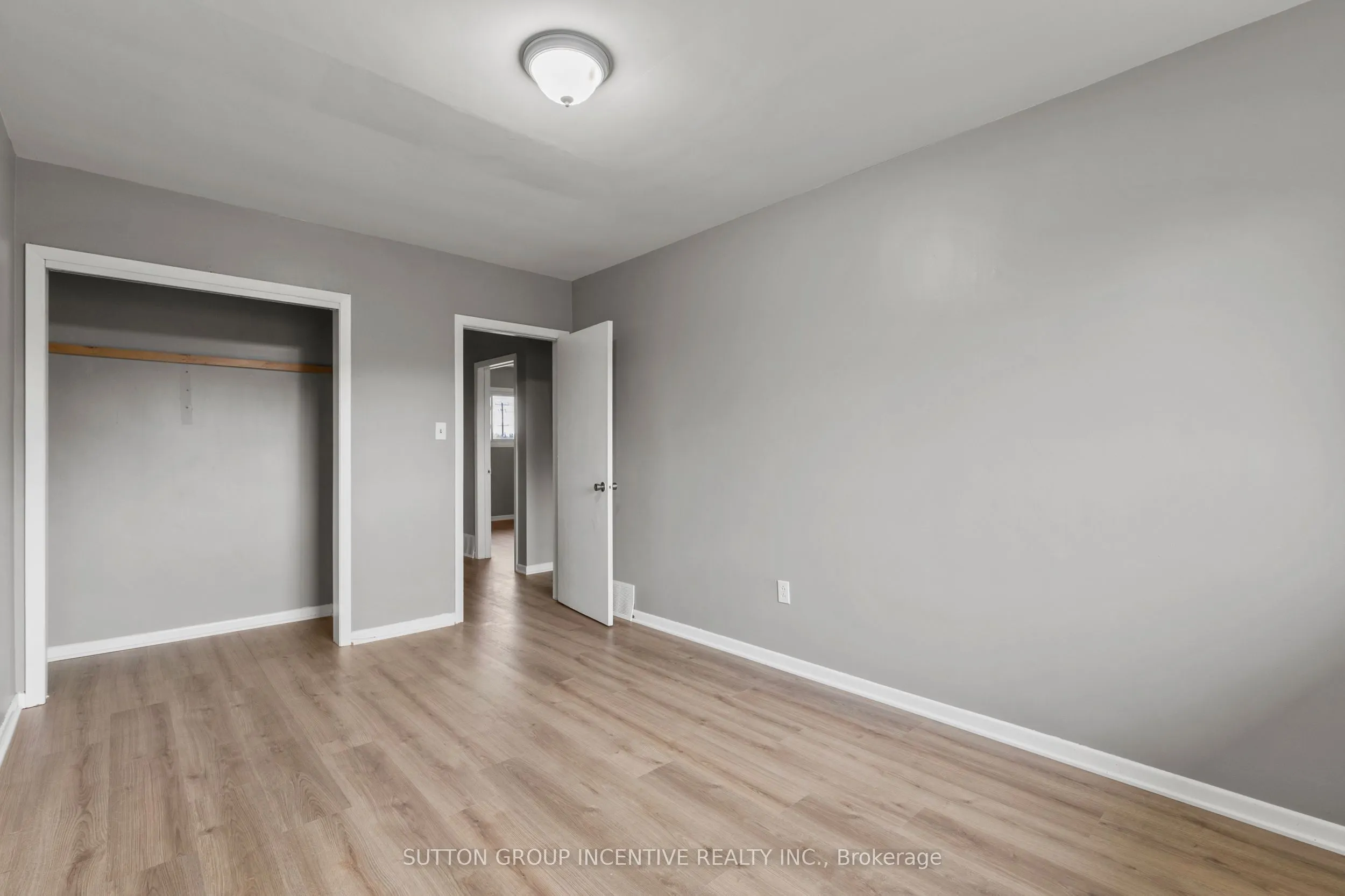 2 Hendershot Avenue