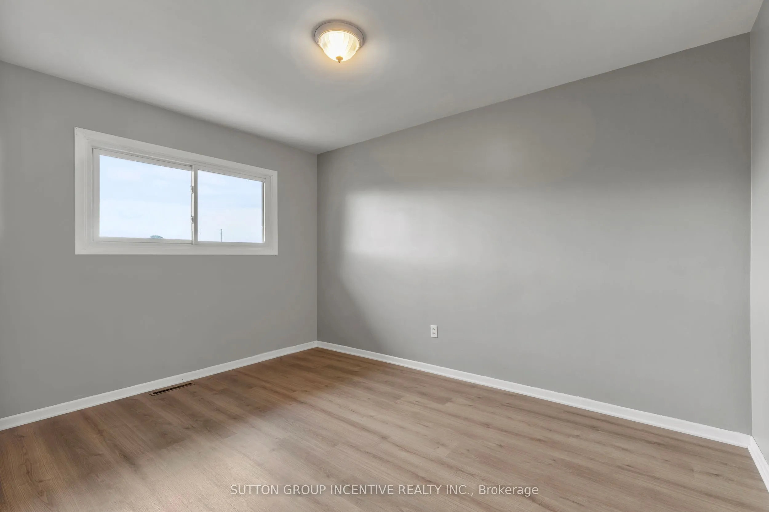 2 Hendershot Avenue