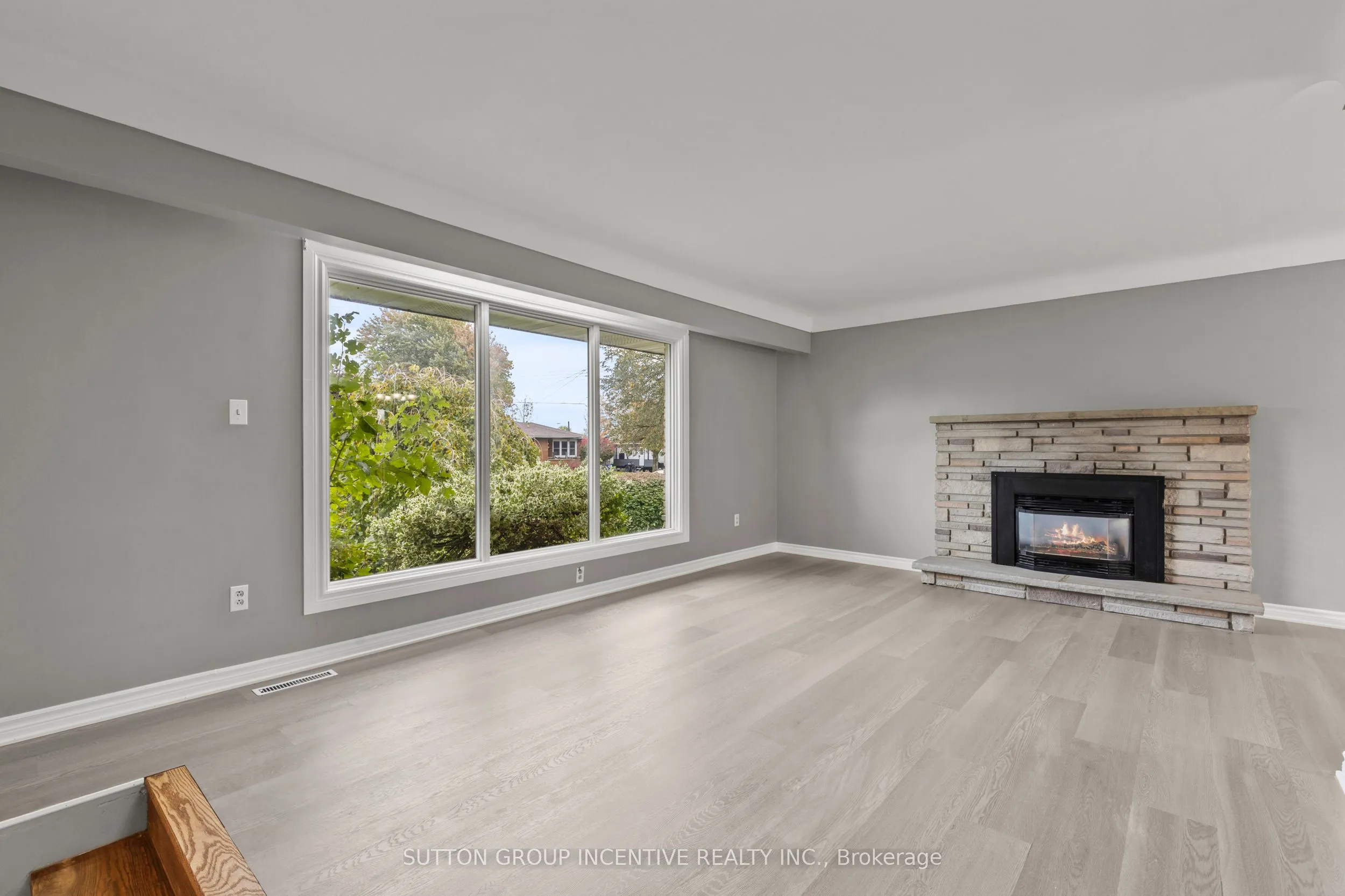 2 Hendershot Avenue