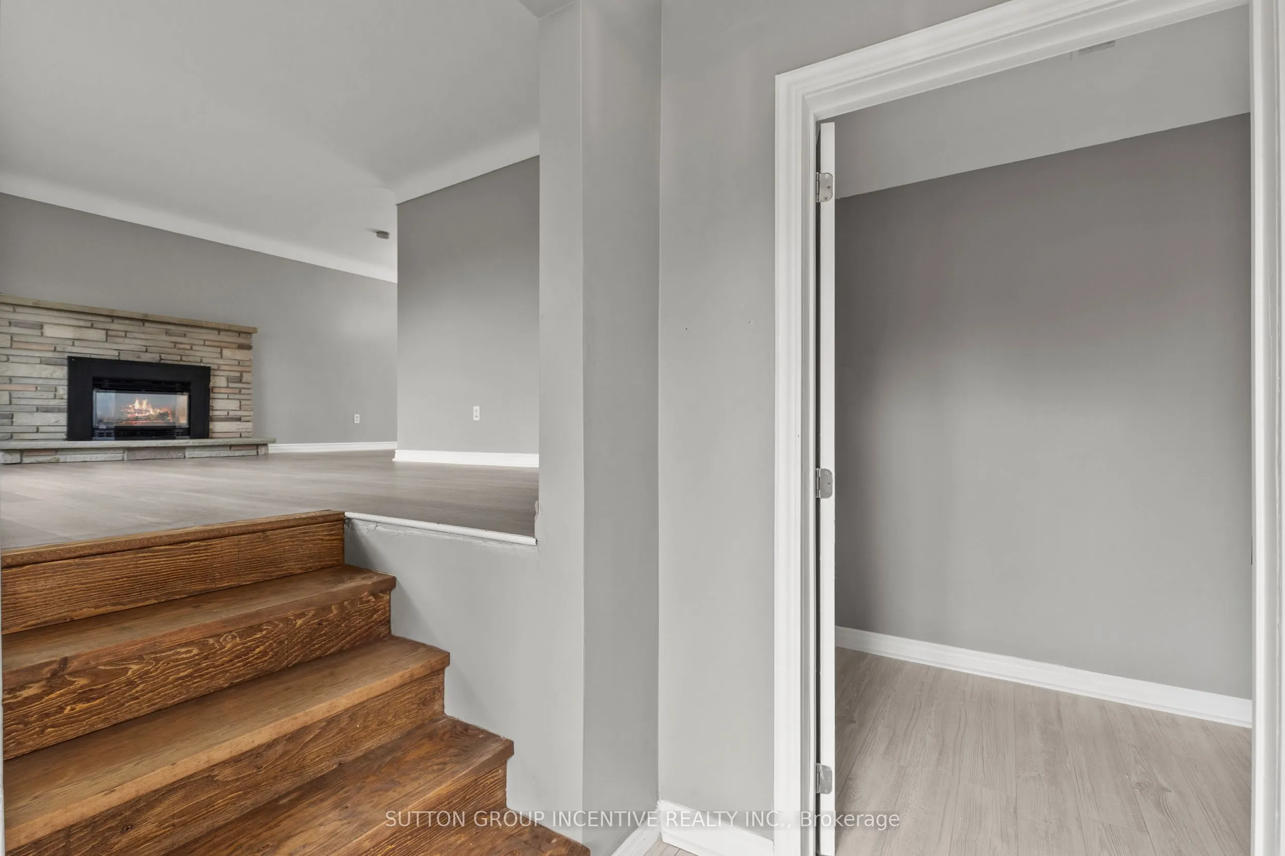 2 Hendershot Avenue