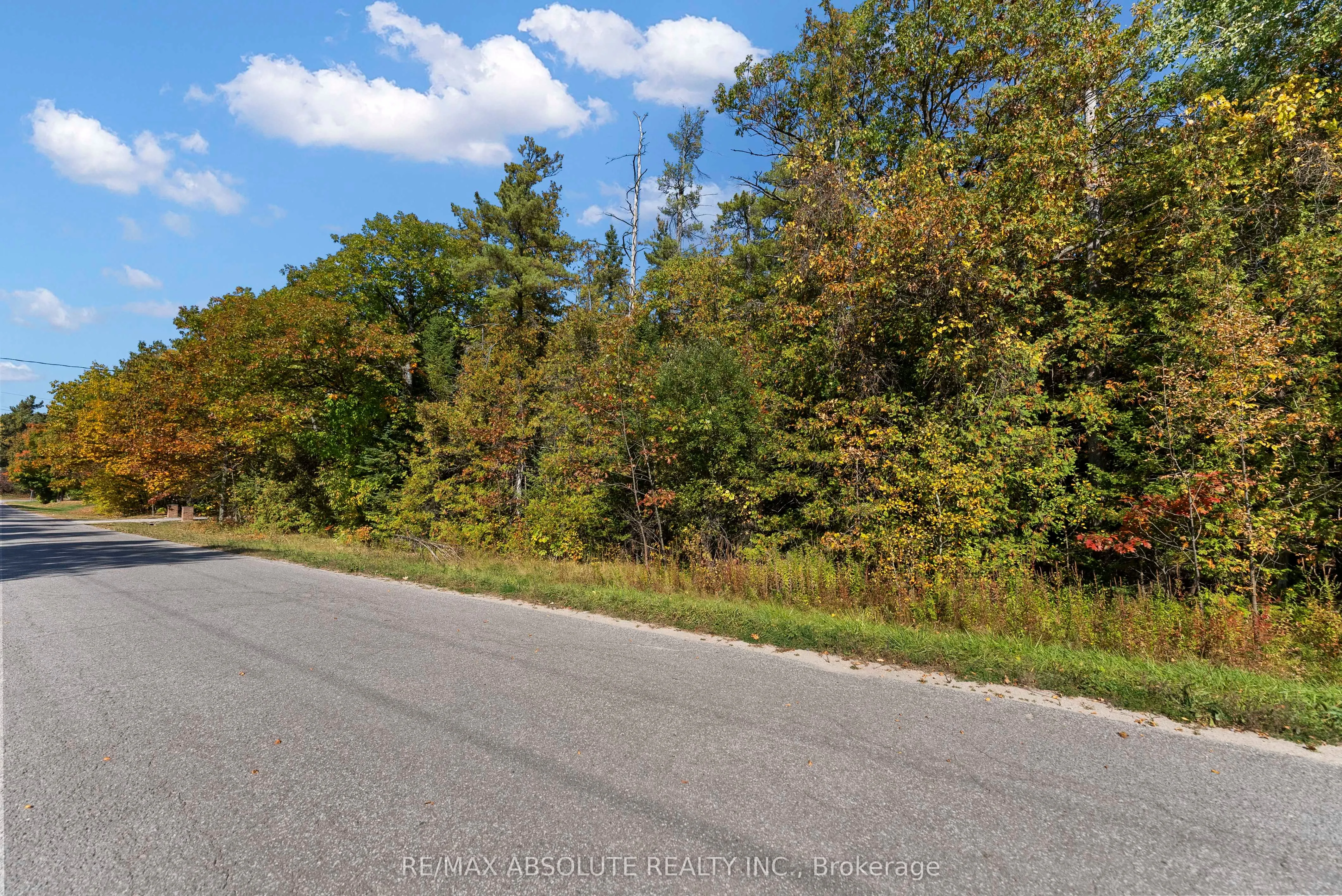 01 Braecrest Avenue