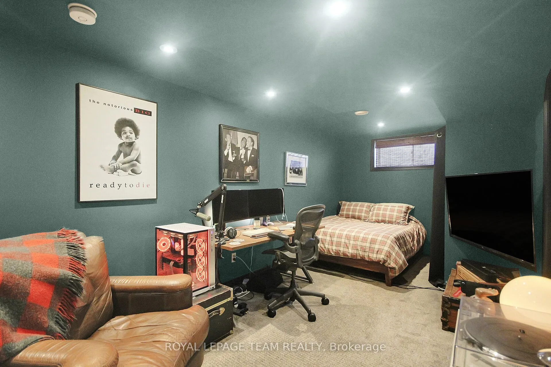 112 Talltree Crescent