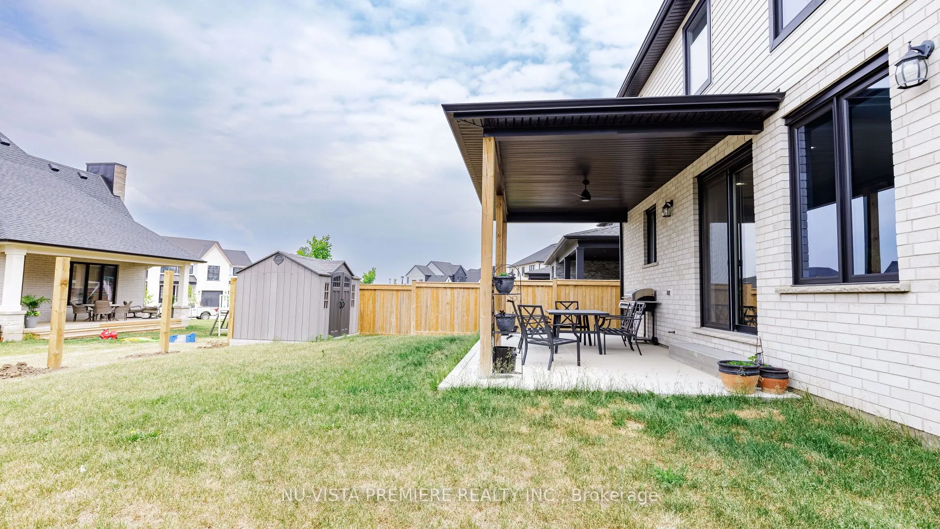 4079 Sugarmaple Crossing