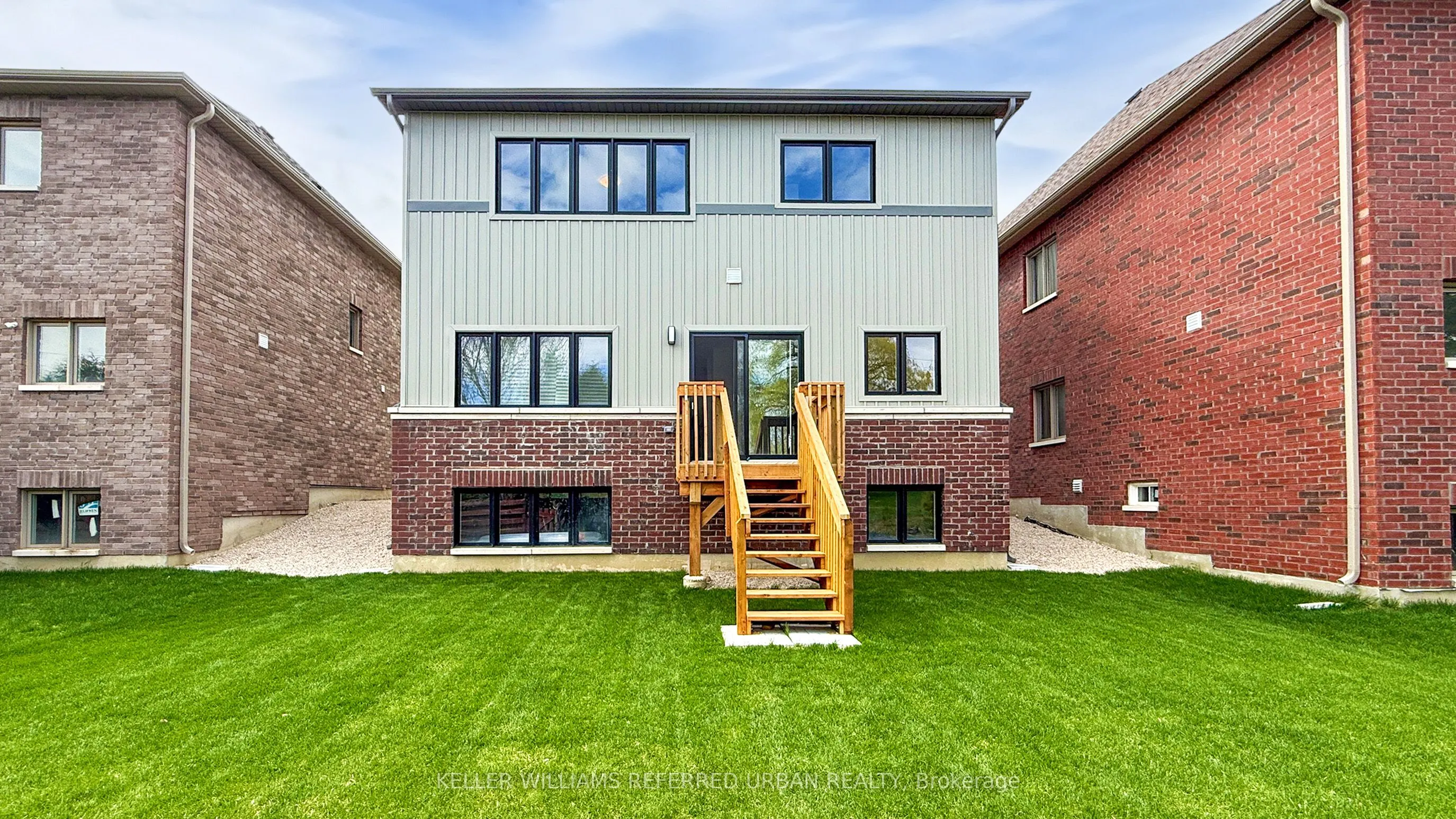 421 Adelaide Street