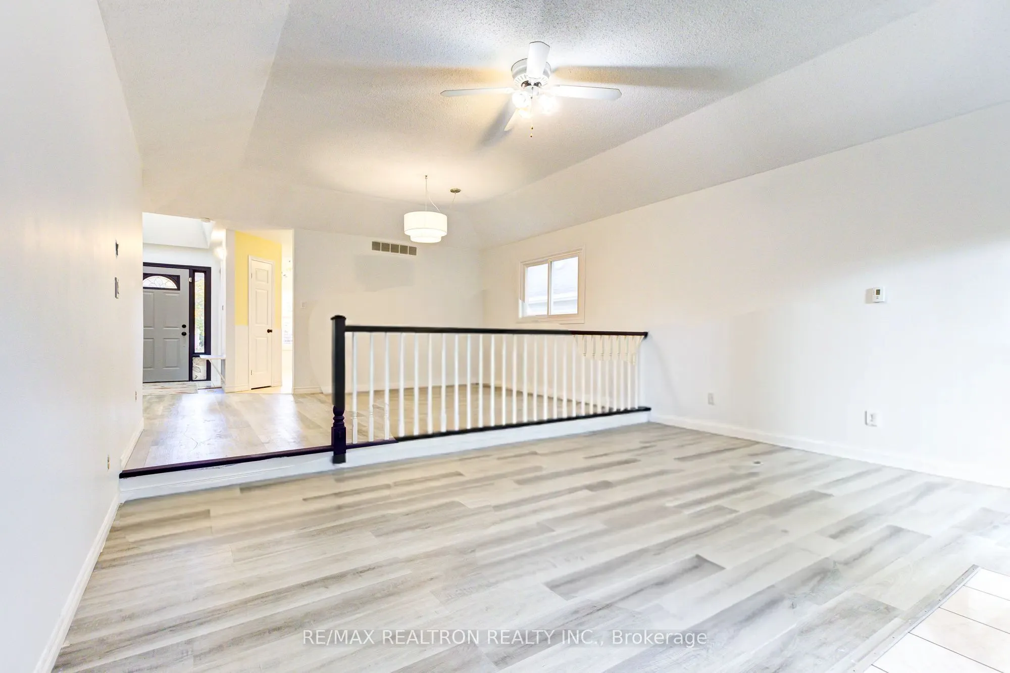 70 Pinnacle Crescent