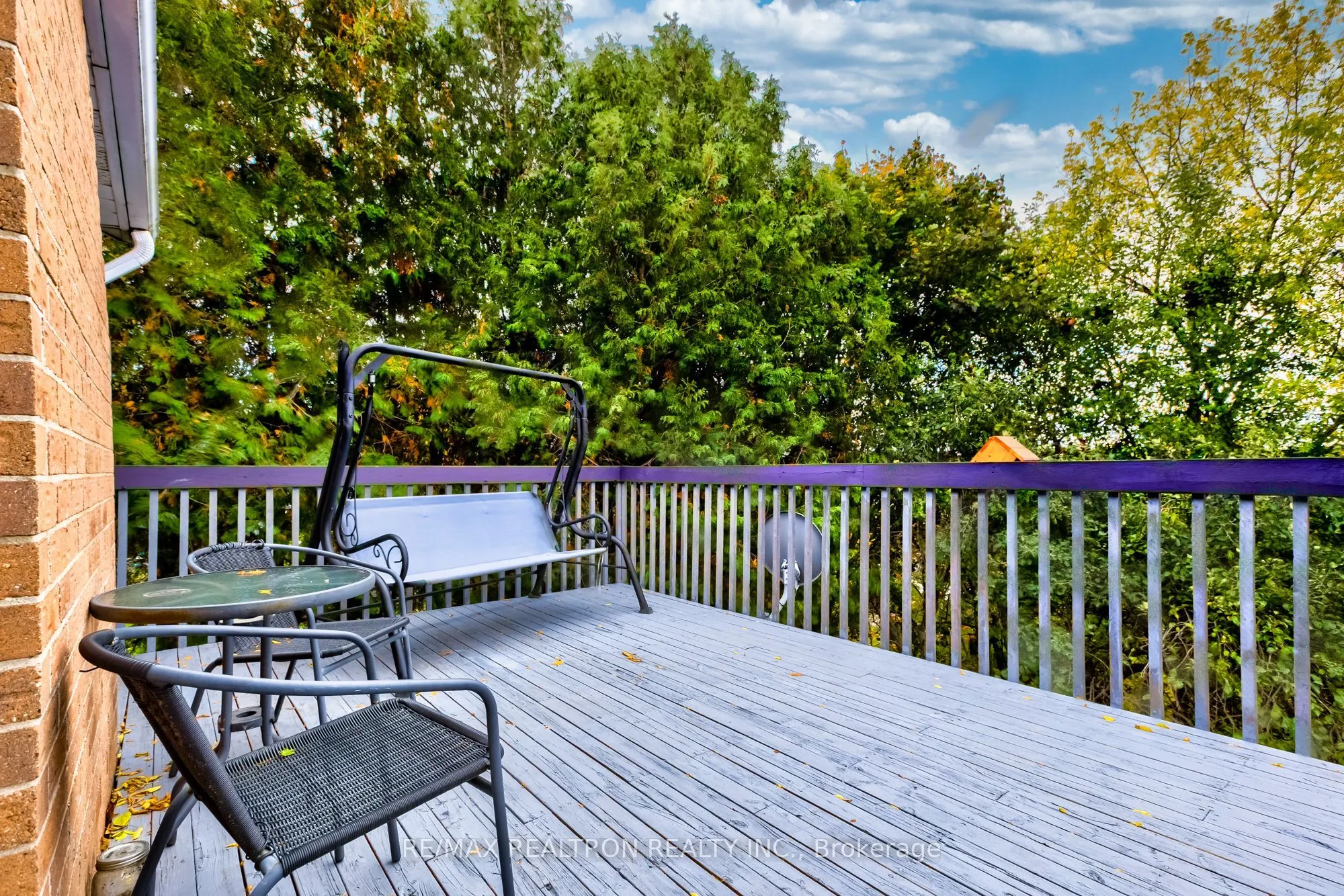 70 Pinnacle Crescent