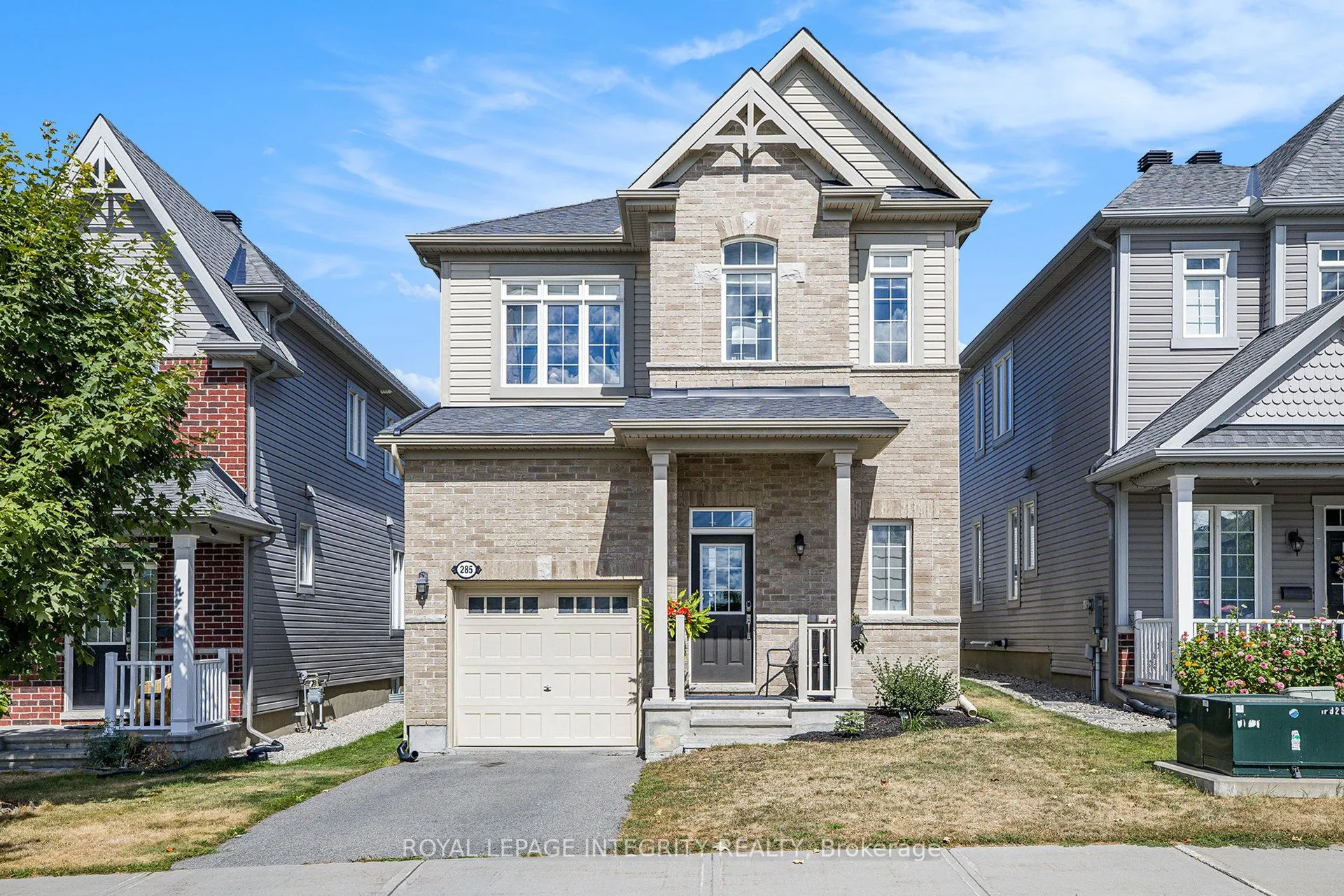 285 Meadowbreeze Drive