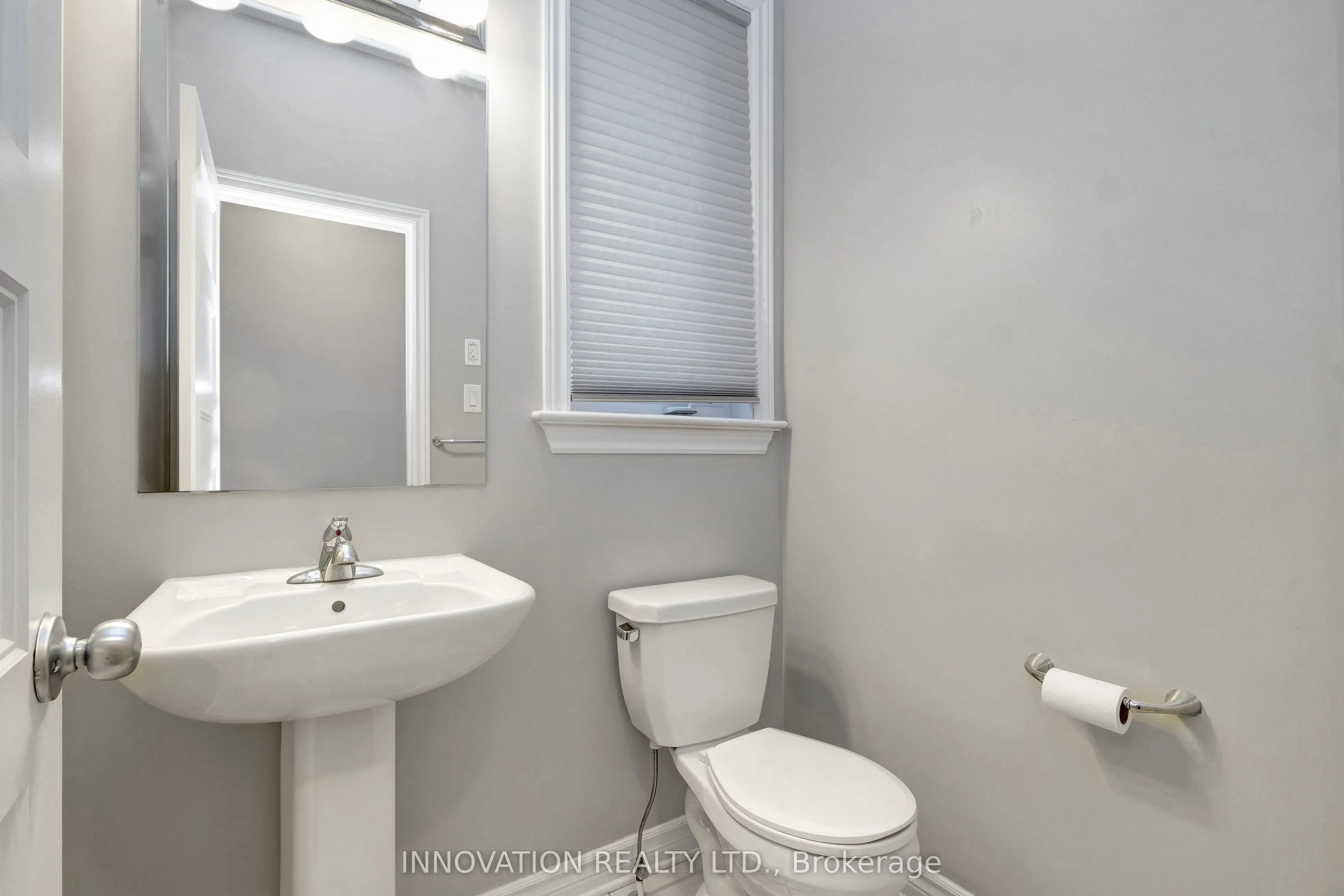 322 Fergus Crescent