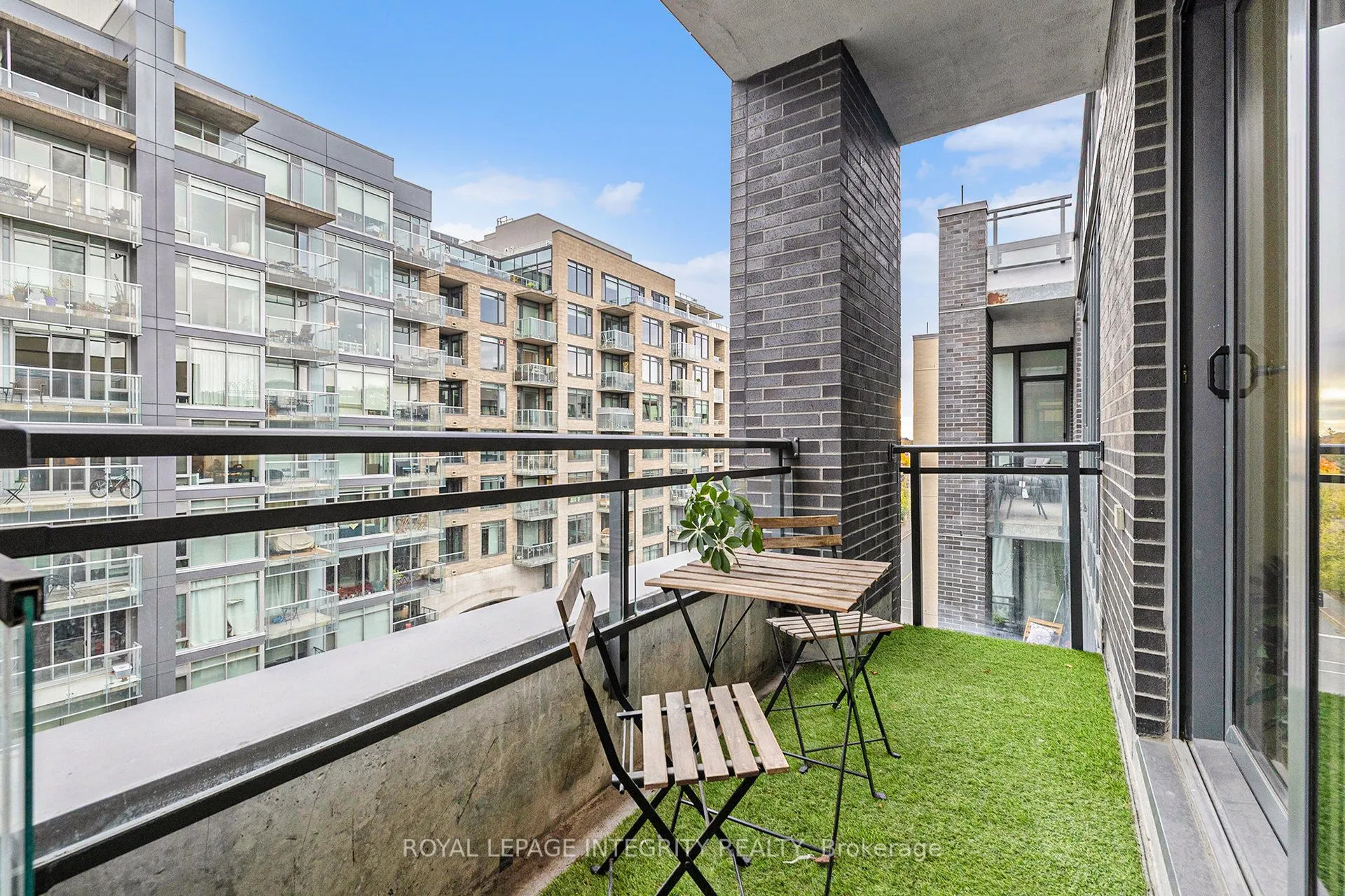 101 Richmond Road, #615