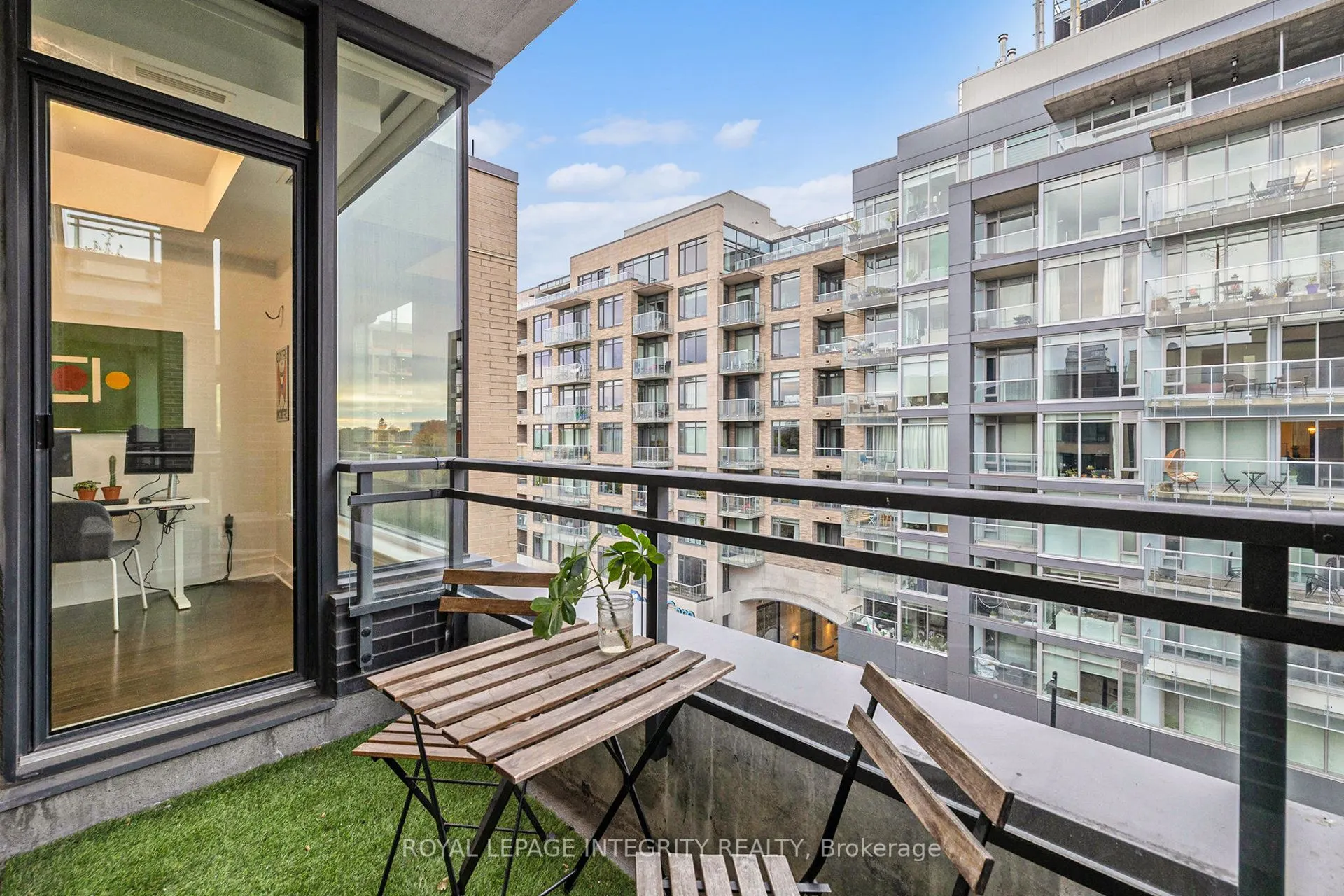 101 Richmond Road, #615