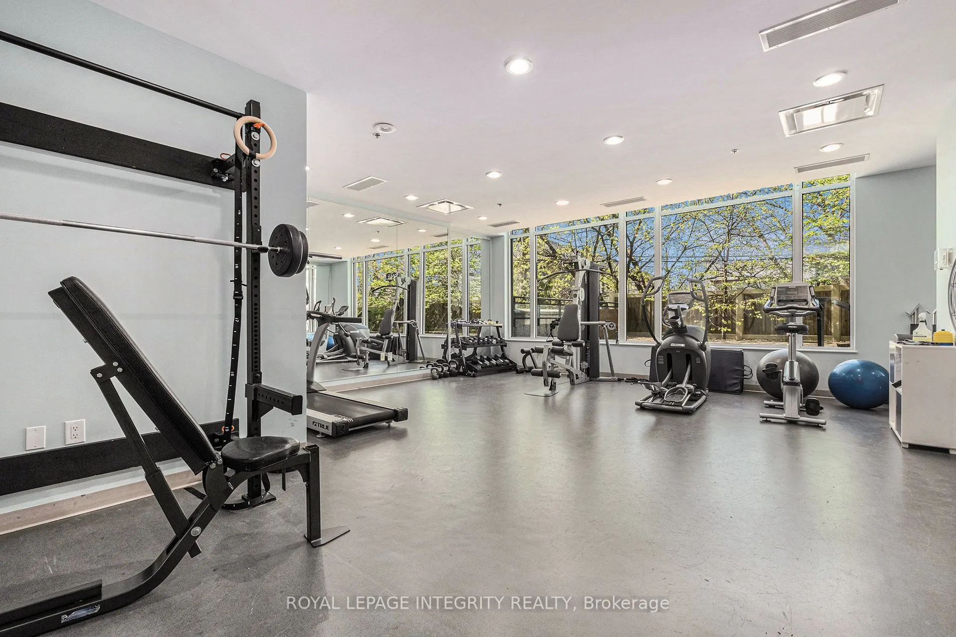 101 Richmond Road, #615