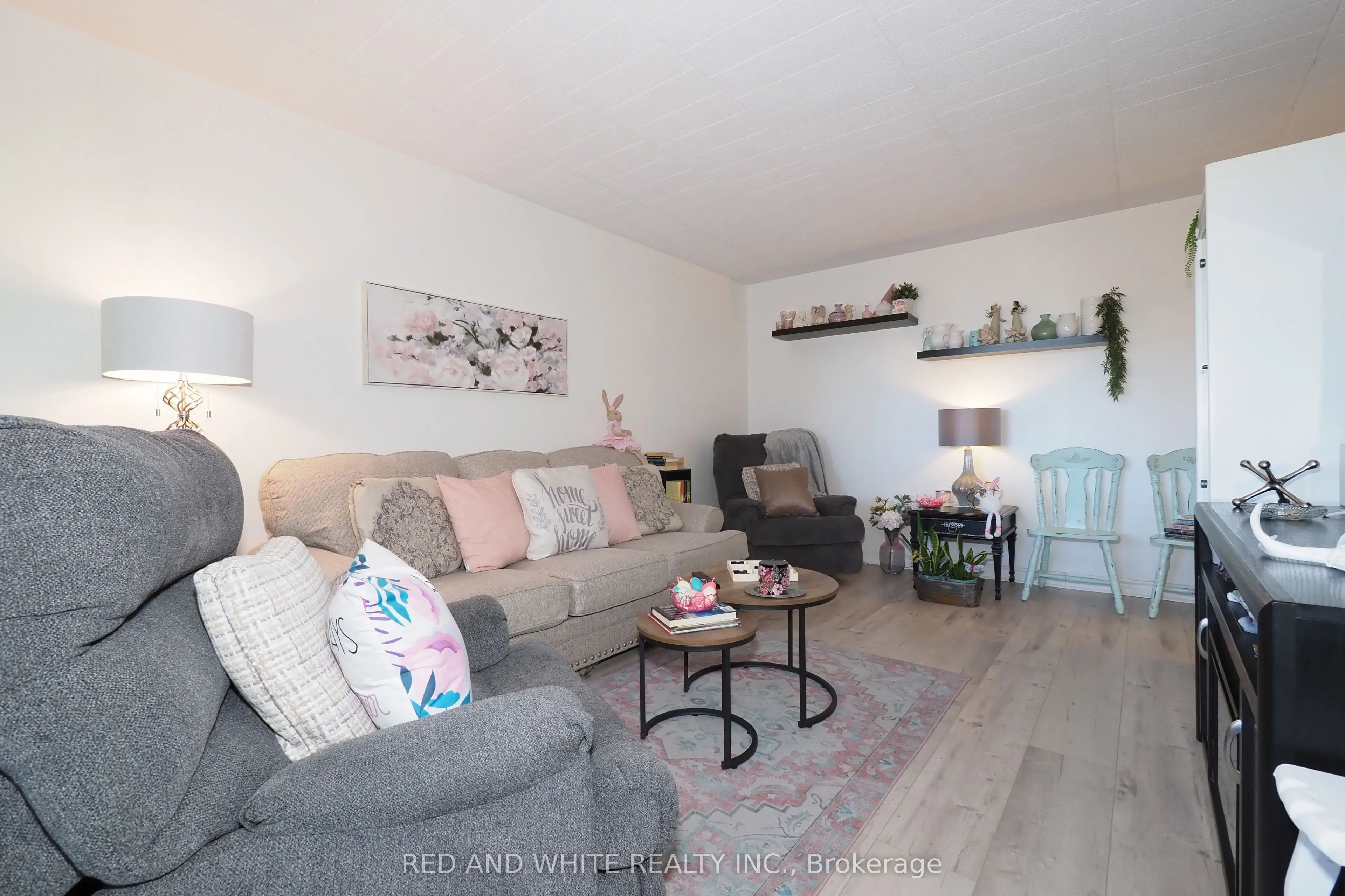 29 West Avenue W, #403