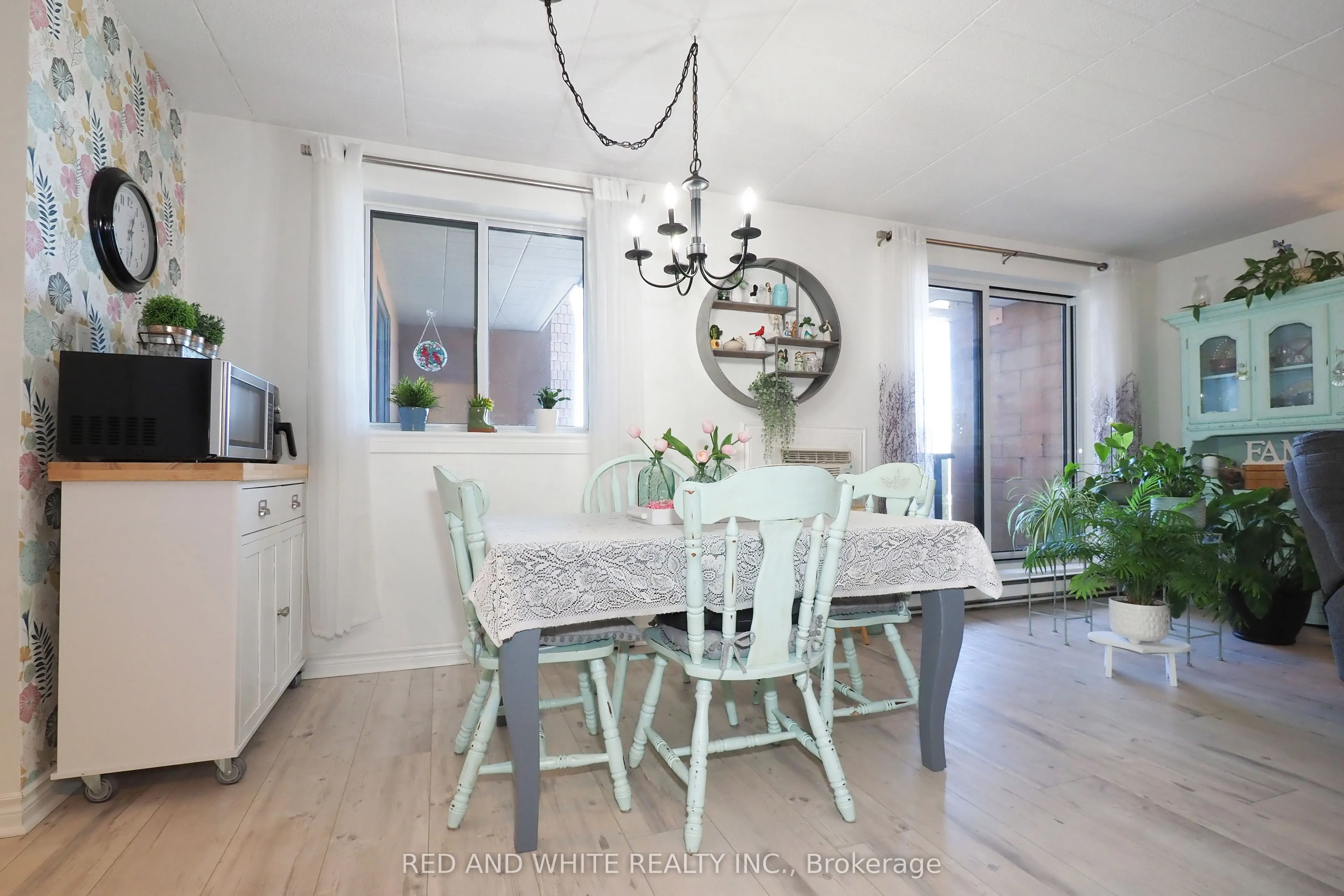 29 West Avenue W, #403