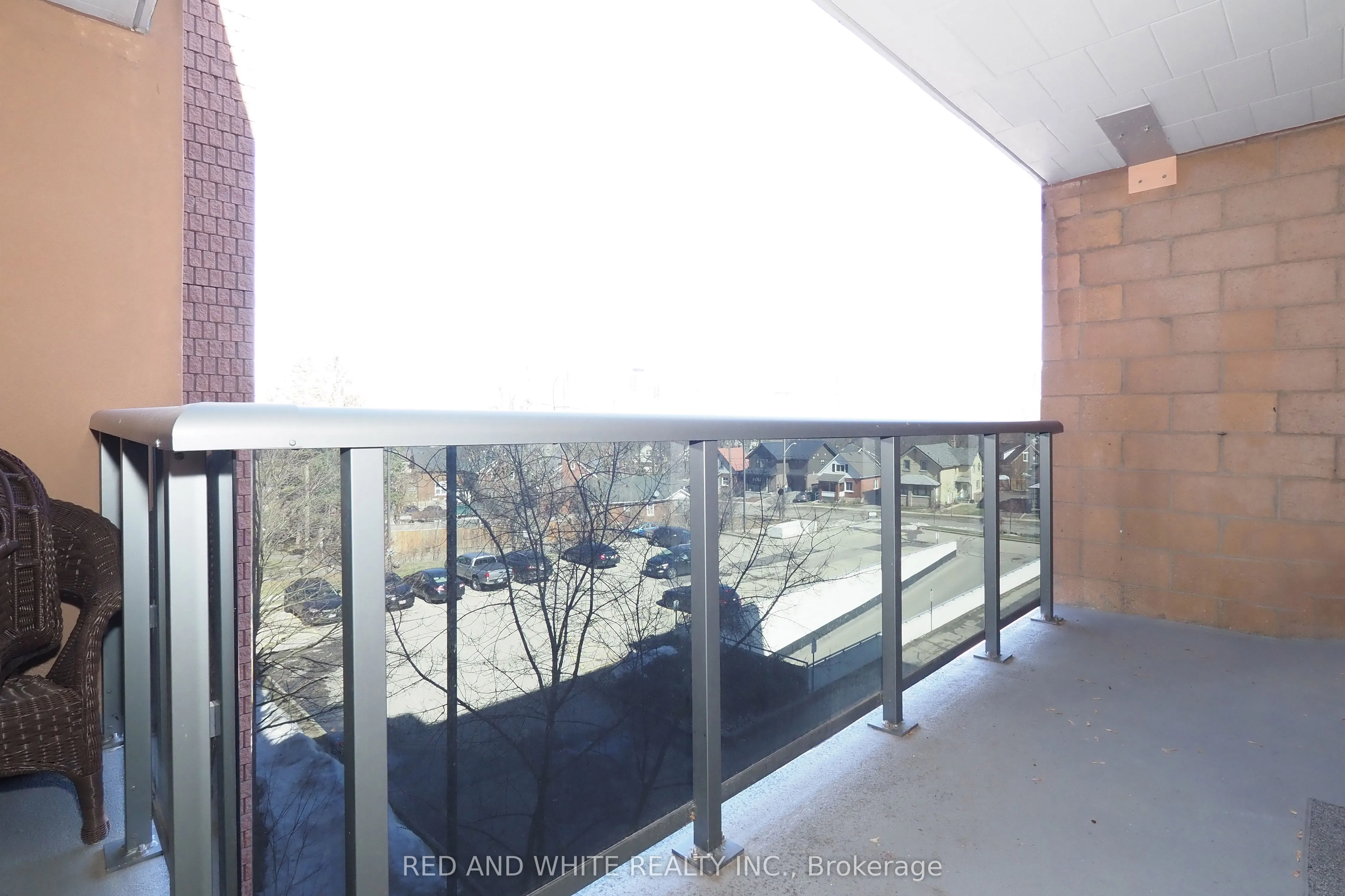 29 West Avenue W, #403