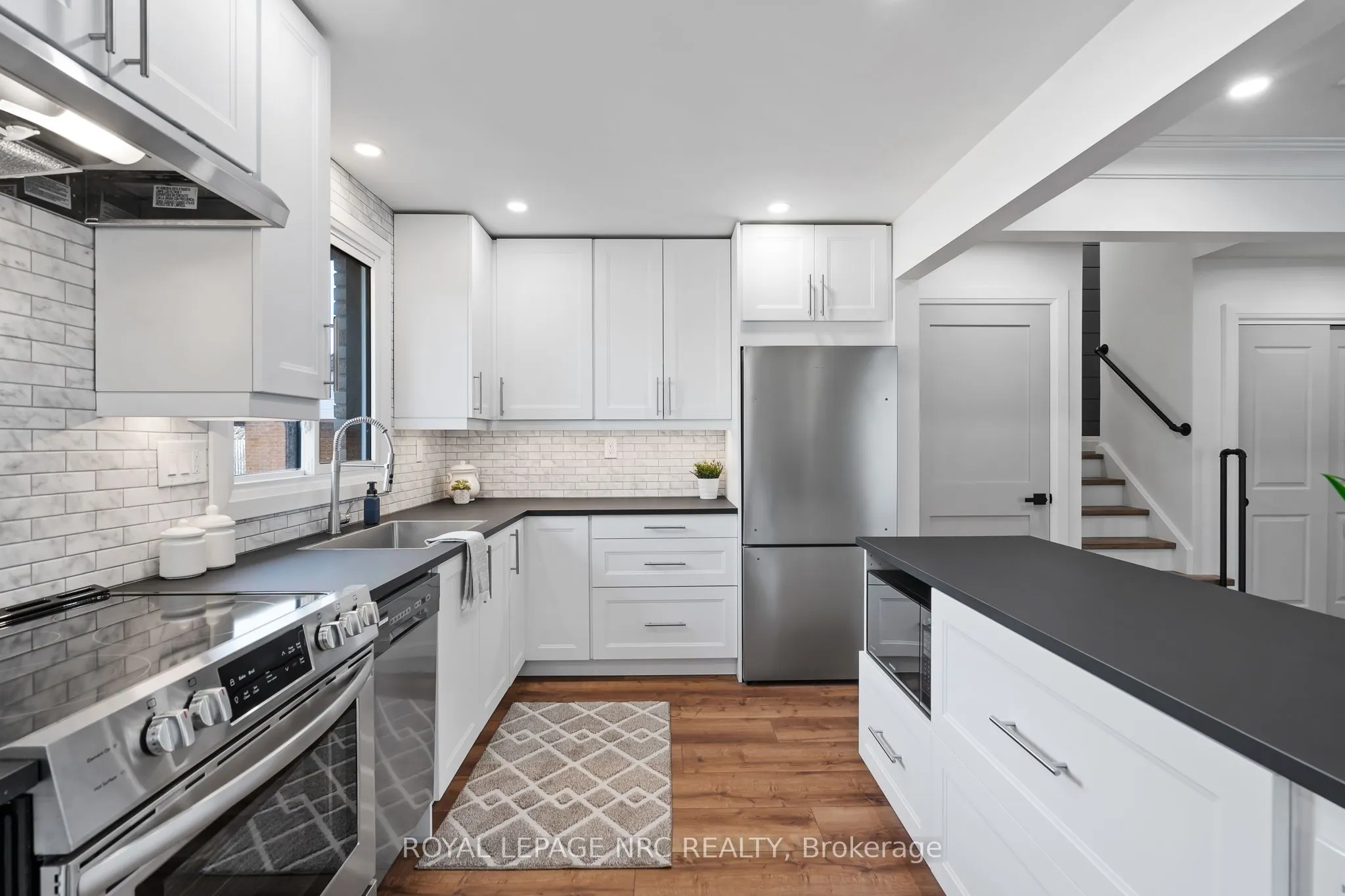 4908 Pettit Avenue, #Upper