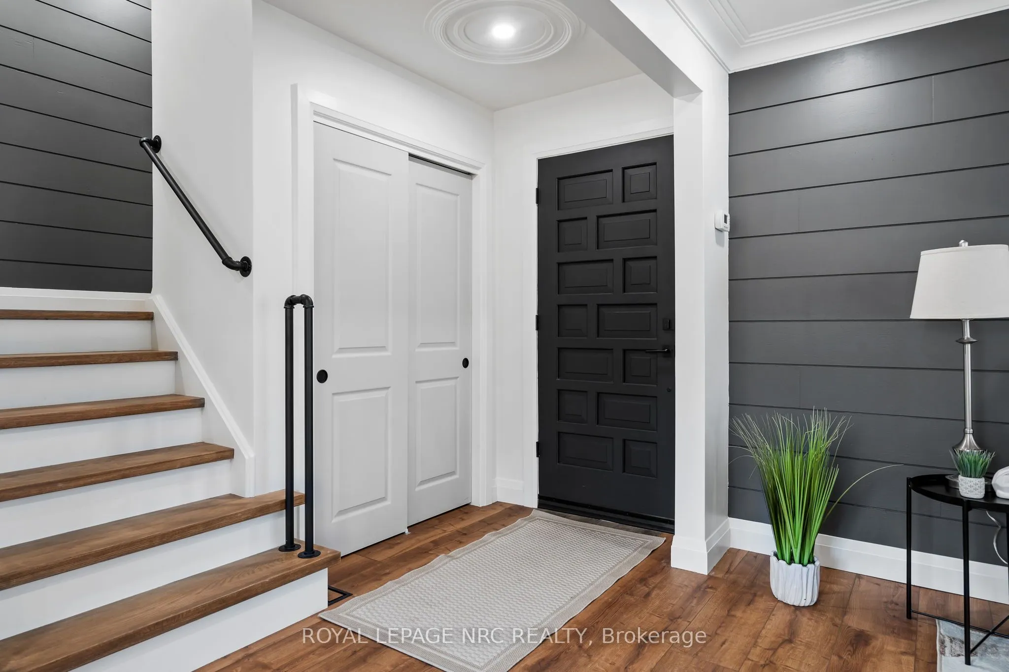 4908 Pettit Avenue, #Upper
