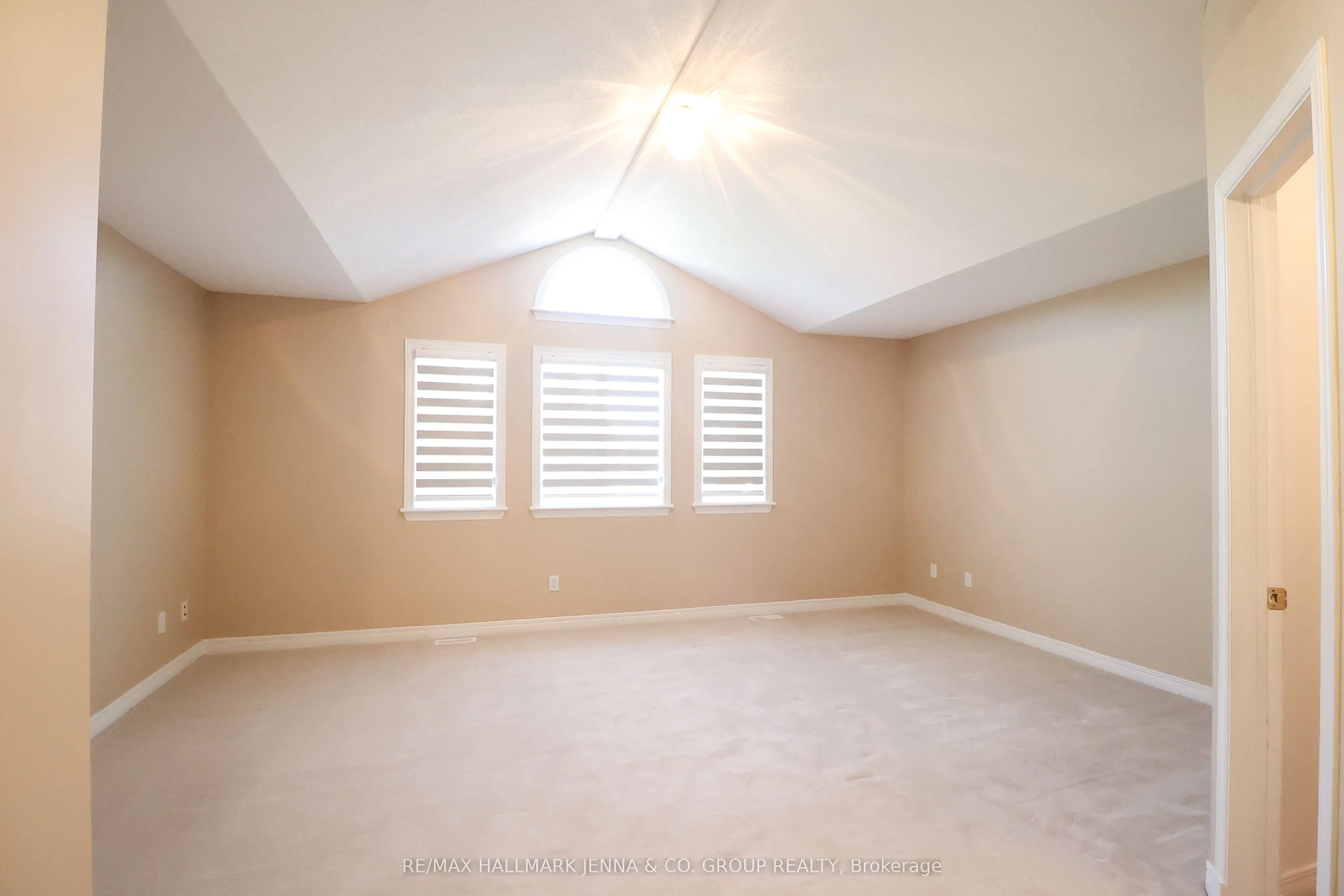 6 Bellingham Place