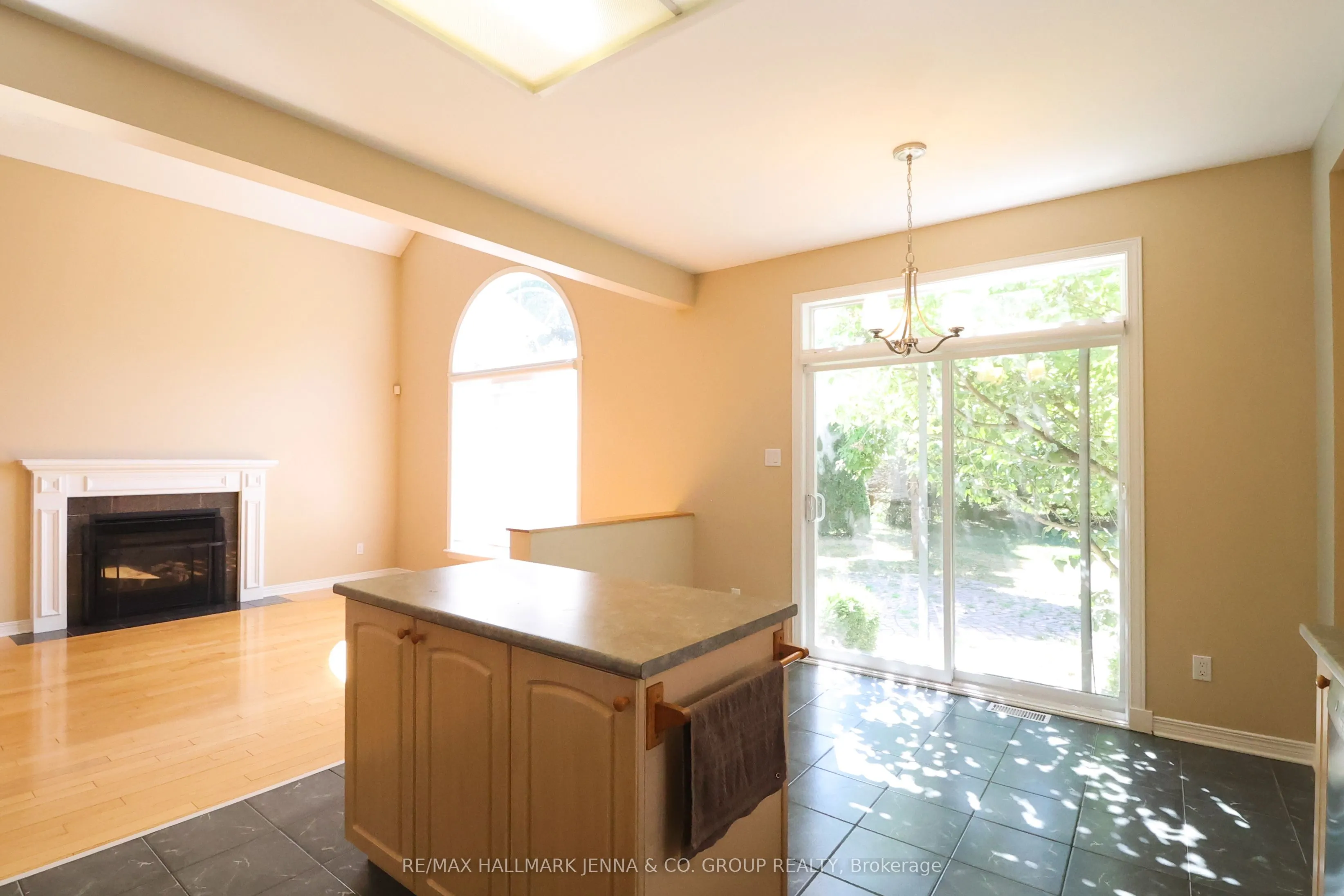 6 Bellingham Place