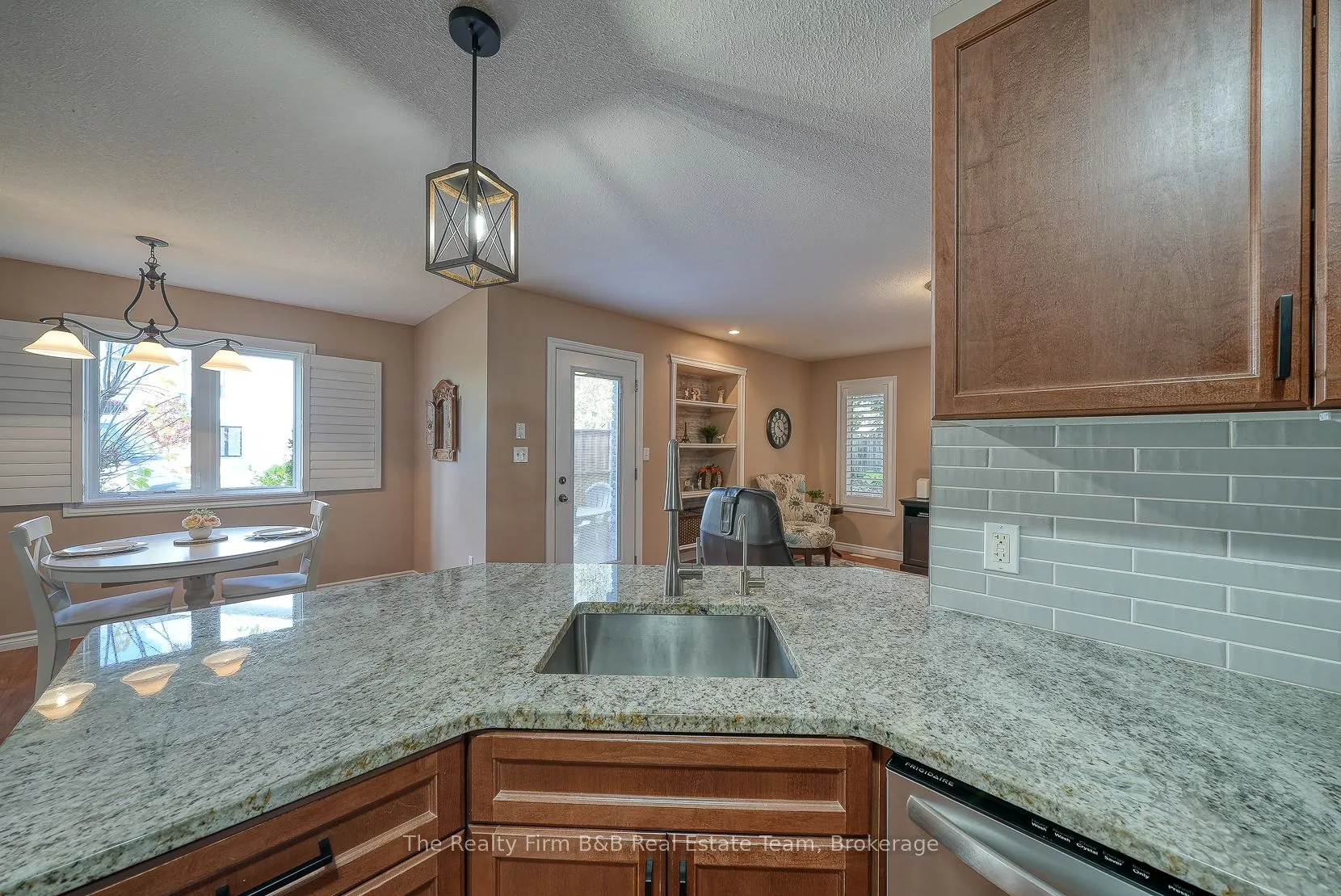 501 Alberta Avenue